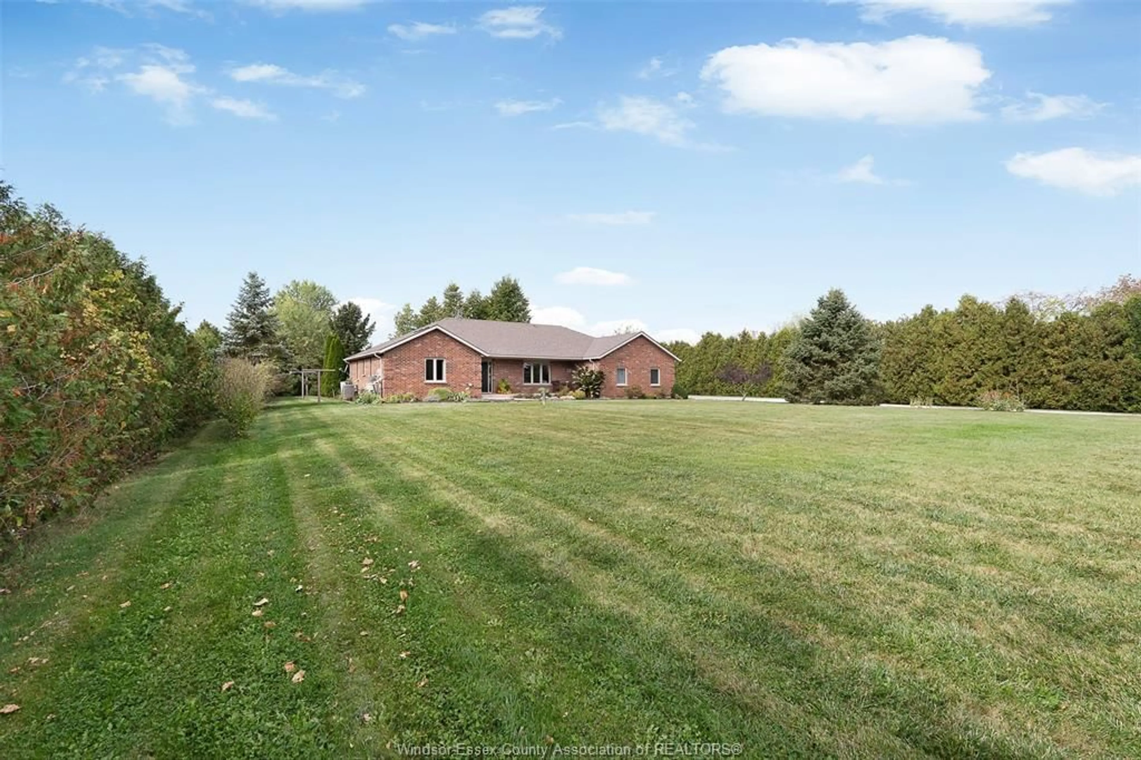 A pic from outside/outdoor area/front of a property/back of a property/a pic from drone, water/lake/river/ocean view for 5310 CONCESSION 5 N, Amherstburg Ontario N9V 0C8
