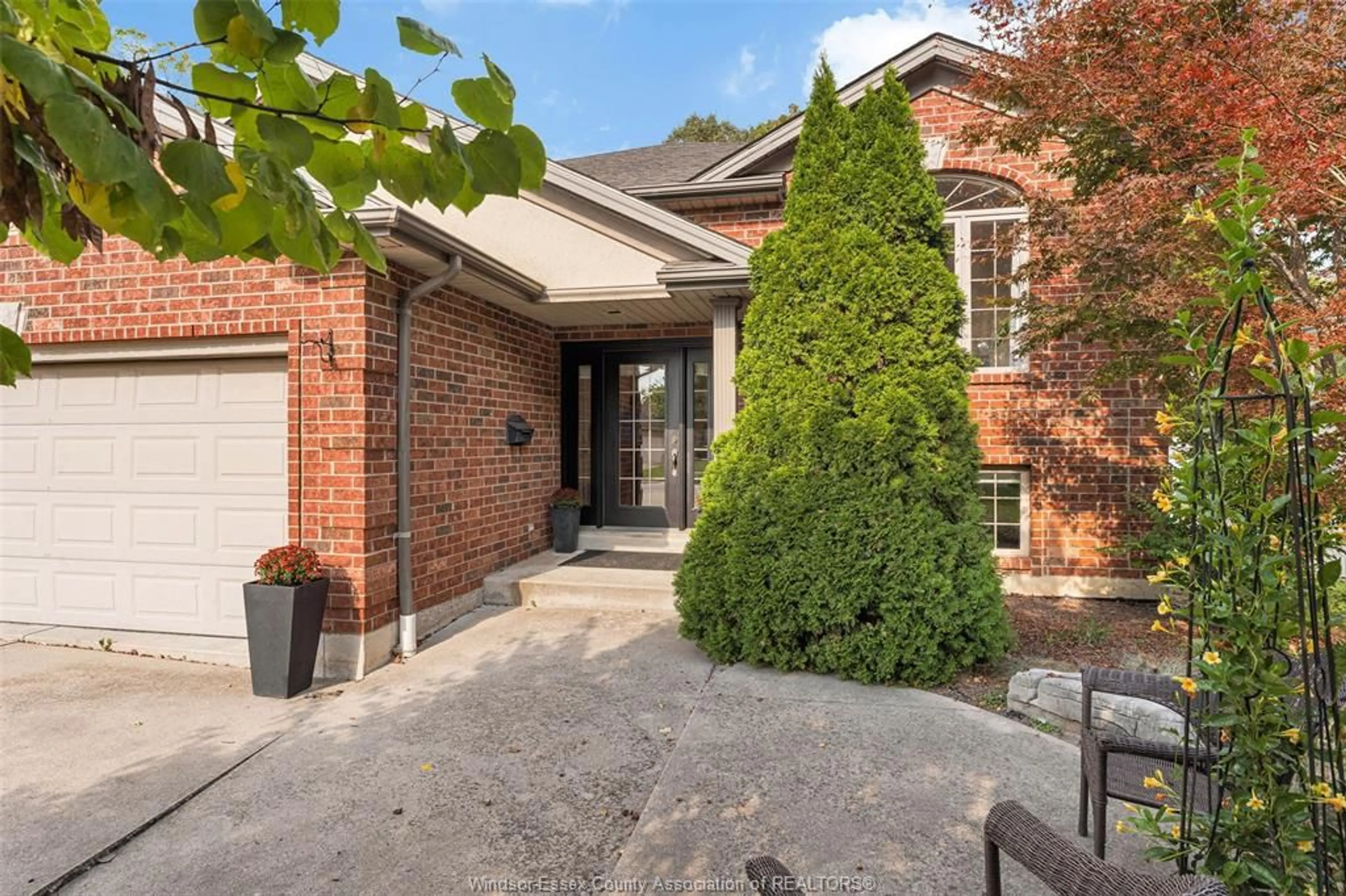 Home with brick exterior material, street for 489 Kenwood Blvd., LaSalle Ontario N9J 2L8