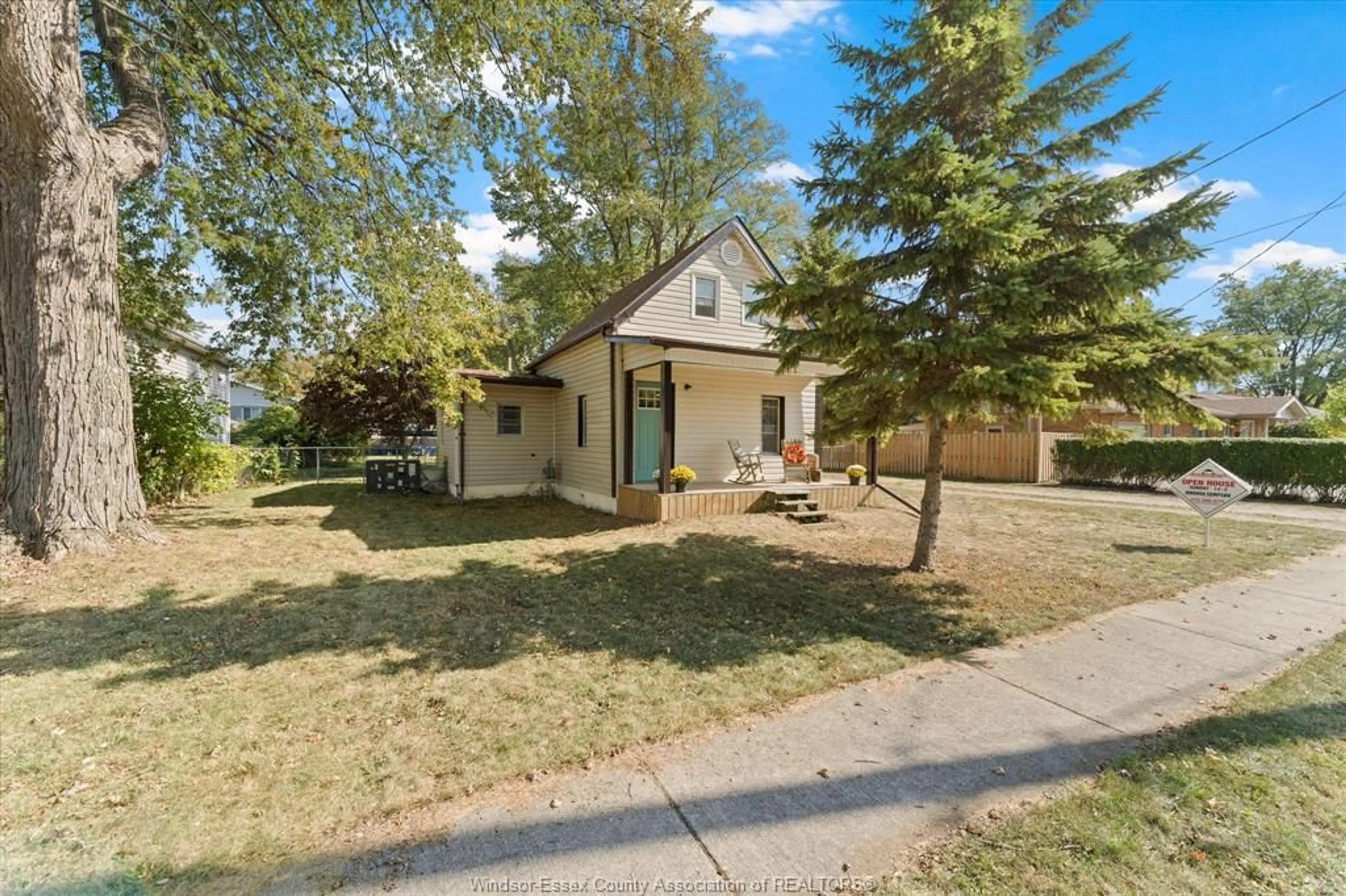 Patio, street for 151 THIRD St, Belle River Ontario N8L 1K8