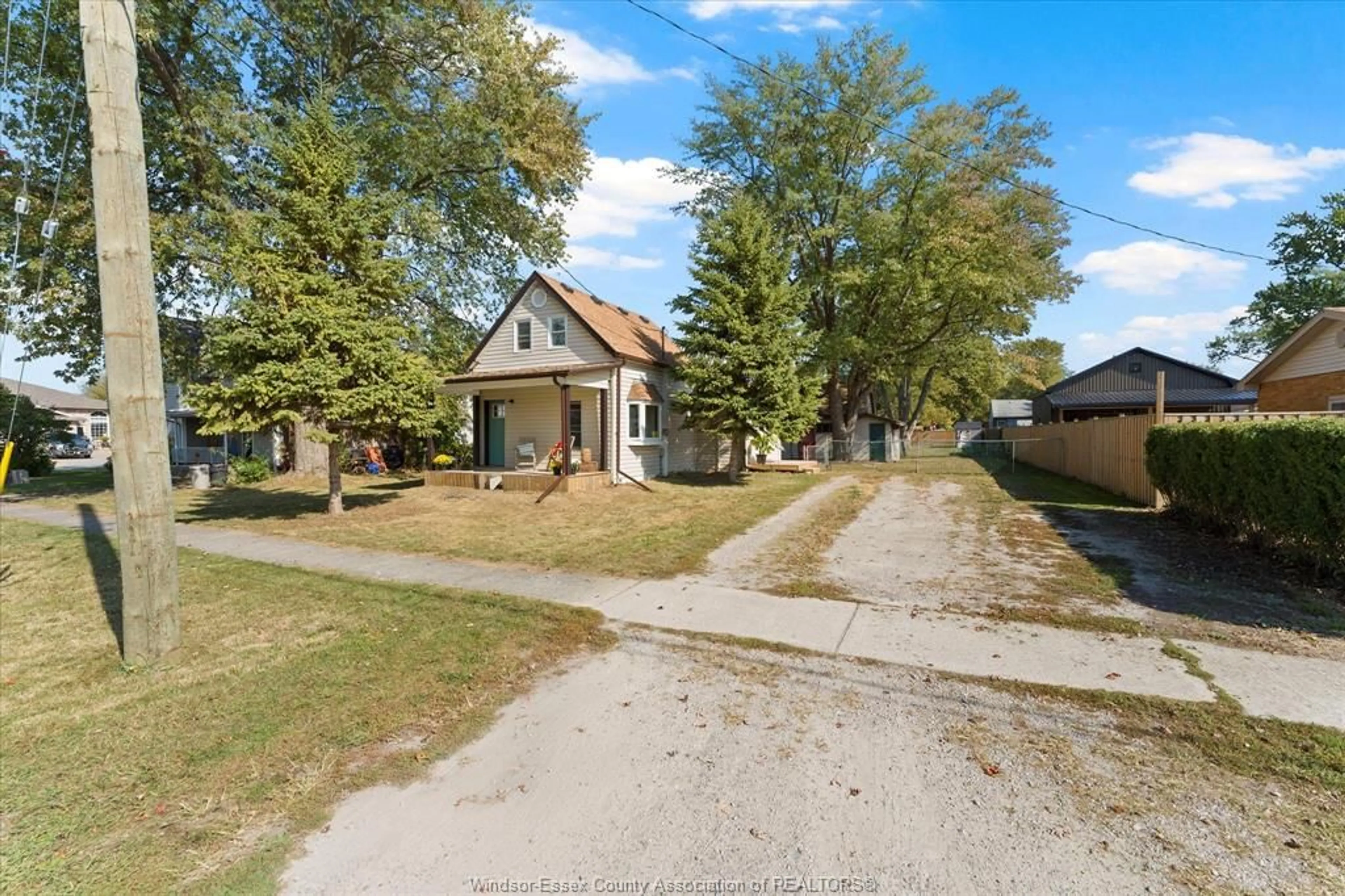 A pic from outside/outdoor area/front of a property/back of a property/a pic from drone, street for 151 THIRD St, Belle River Ontario N8L 1K8