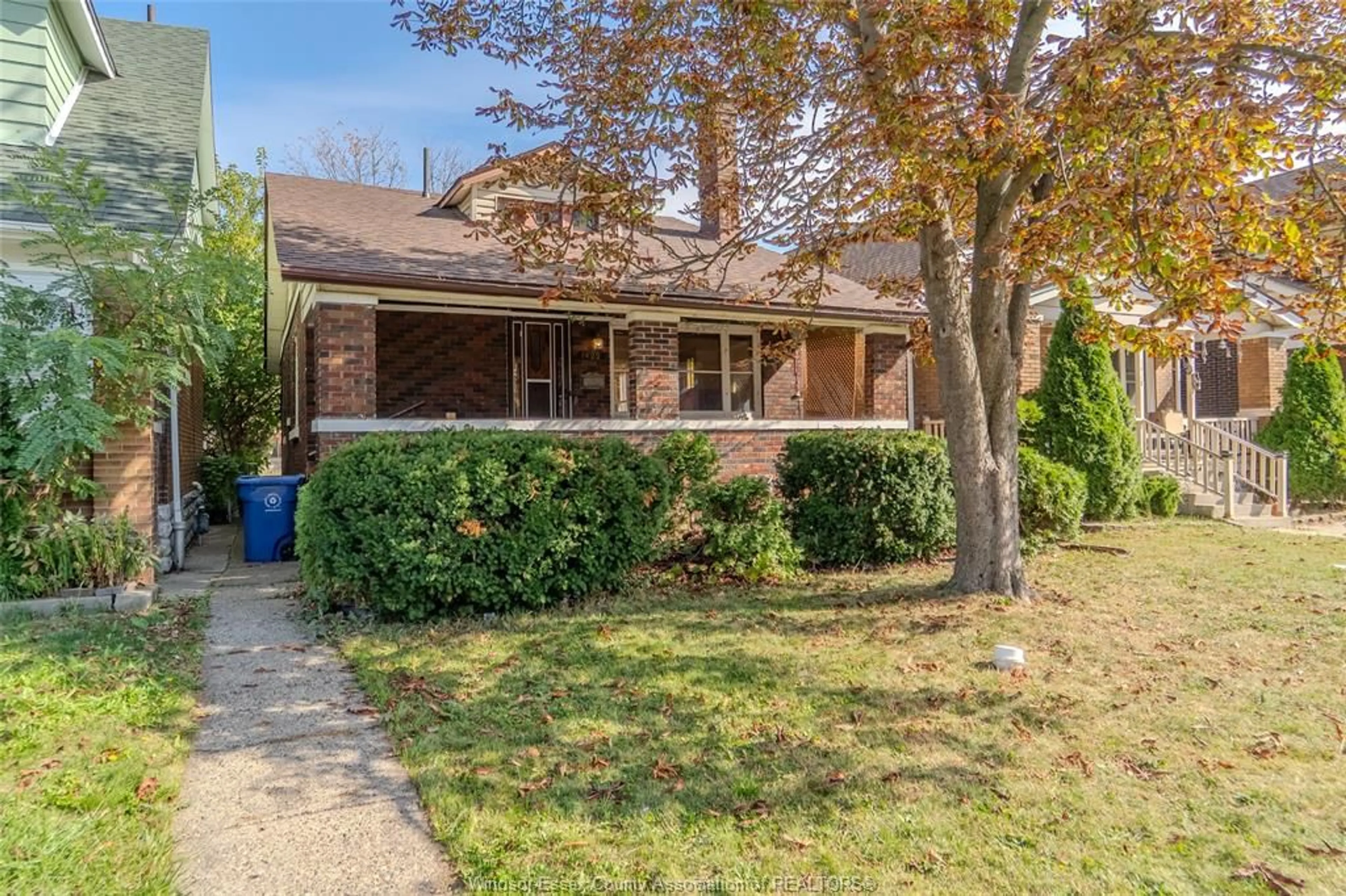 Home with brick exterior material, street for 1422 Elsmere, Windsor Ontario N8X 4G9