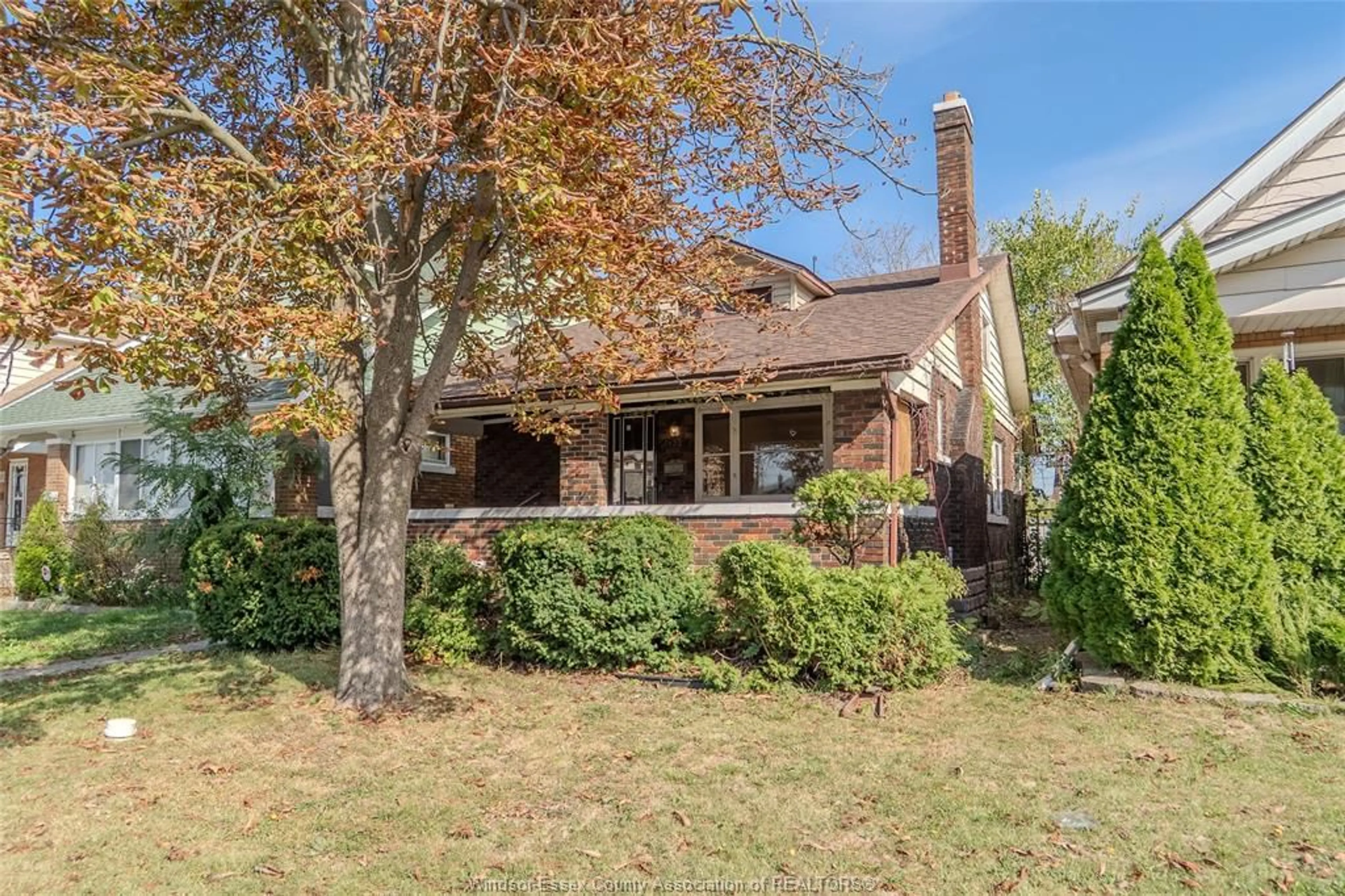 Home with brick exterior material, street for 1422 Elsmere, Windsor Ontario N8X 4G9