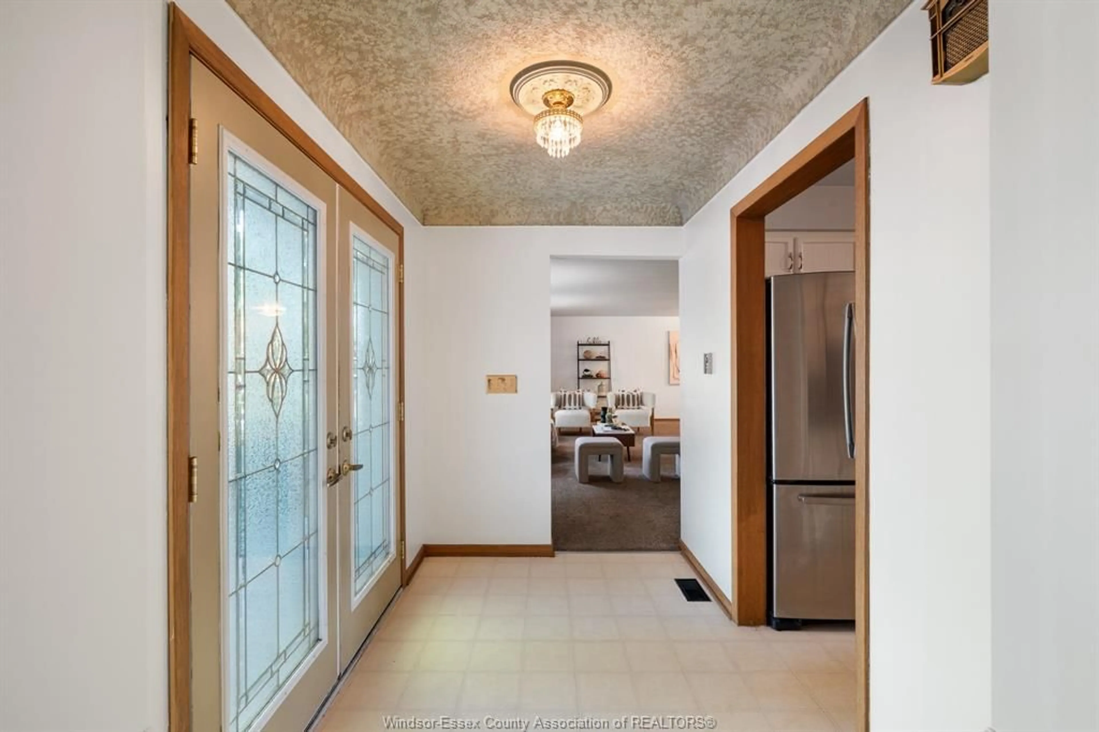Indoor entryway for 36 Richard Ave, Wheatley Ontario N0P 2P0