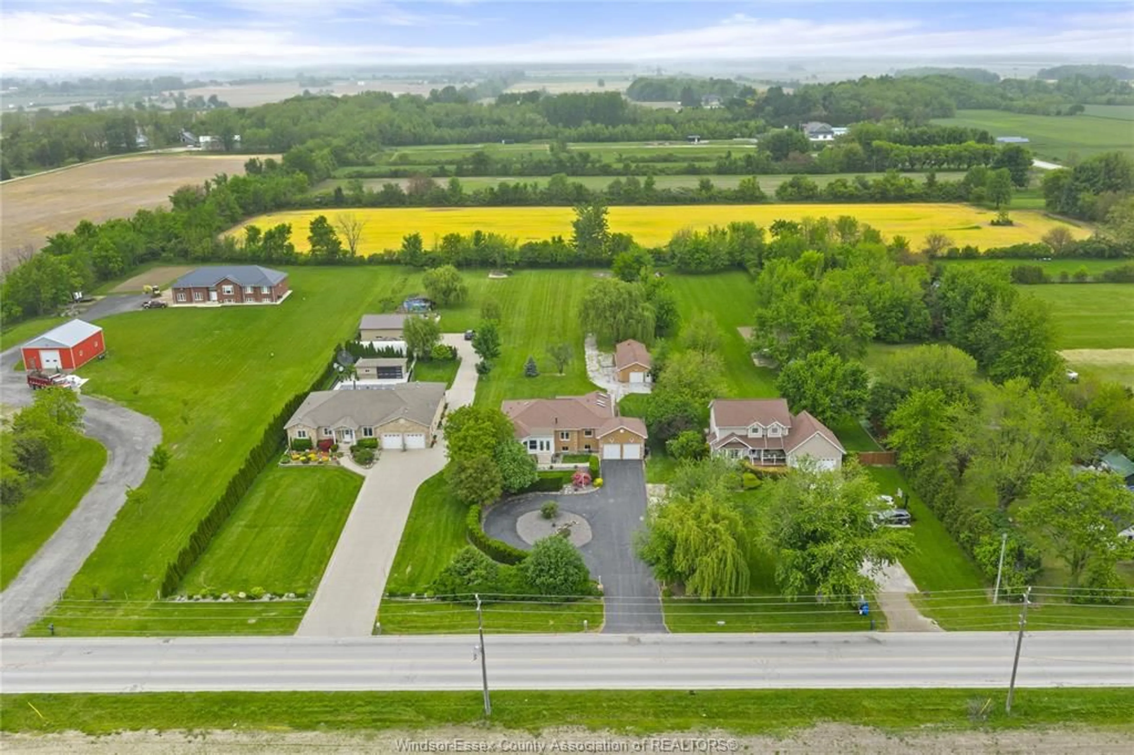 A pic from outside/outdoor area/front of a property/back of a property/a pic from drone, street for 3476 CONCESSION RD 3, Harrow Ontario N0R 1G0
