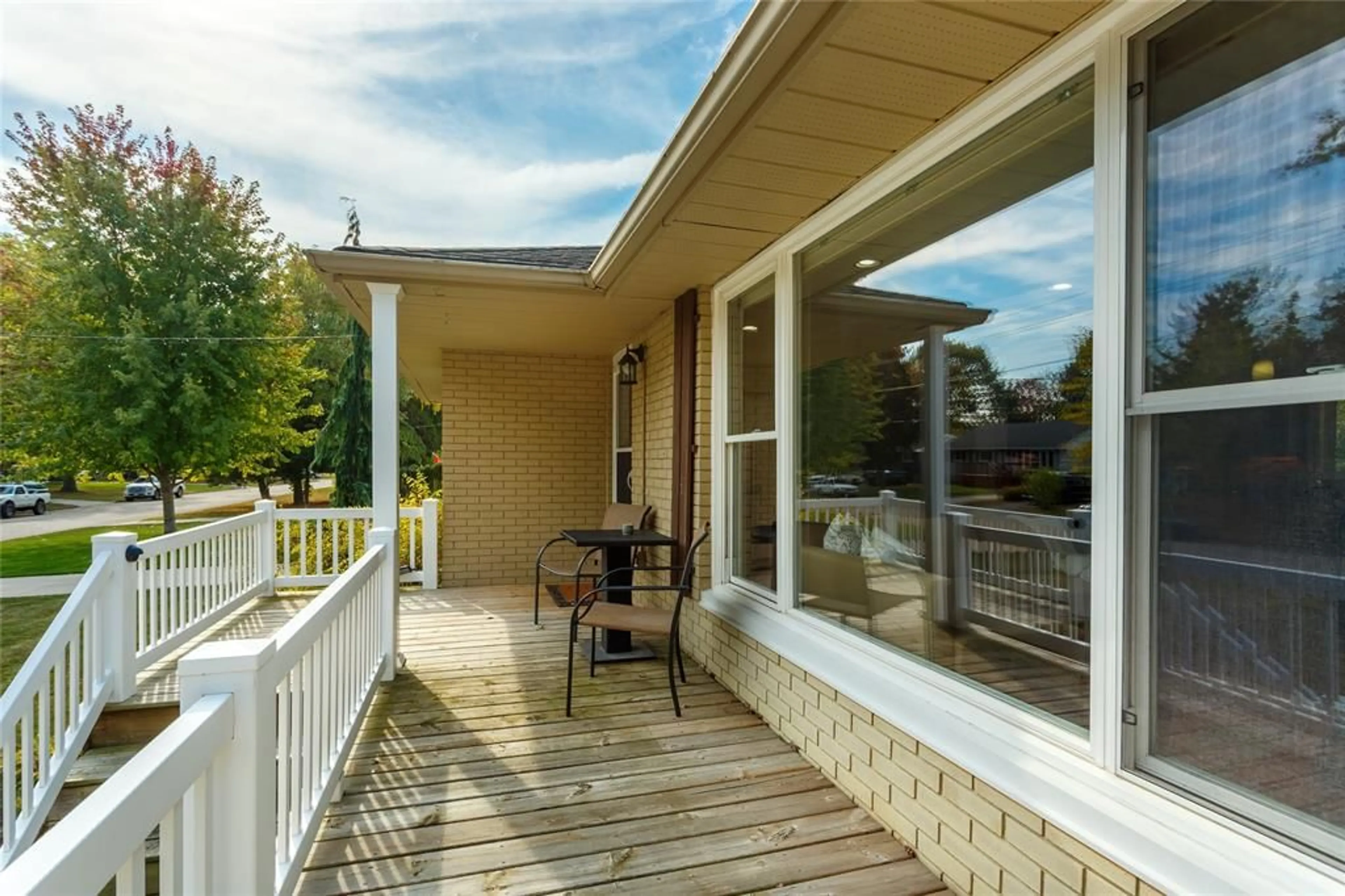 Unknown for 1931 KENWICK St, Sarnia Ontario N0N 1C0