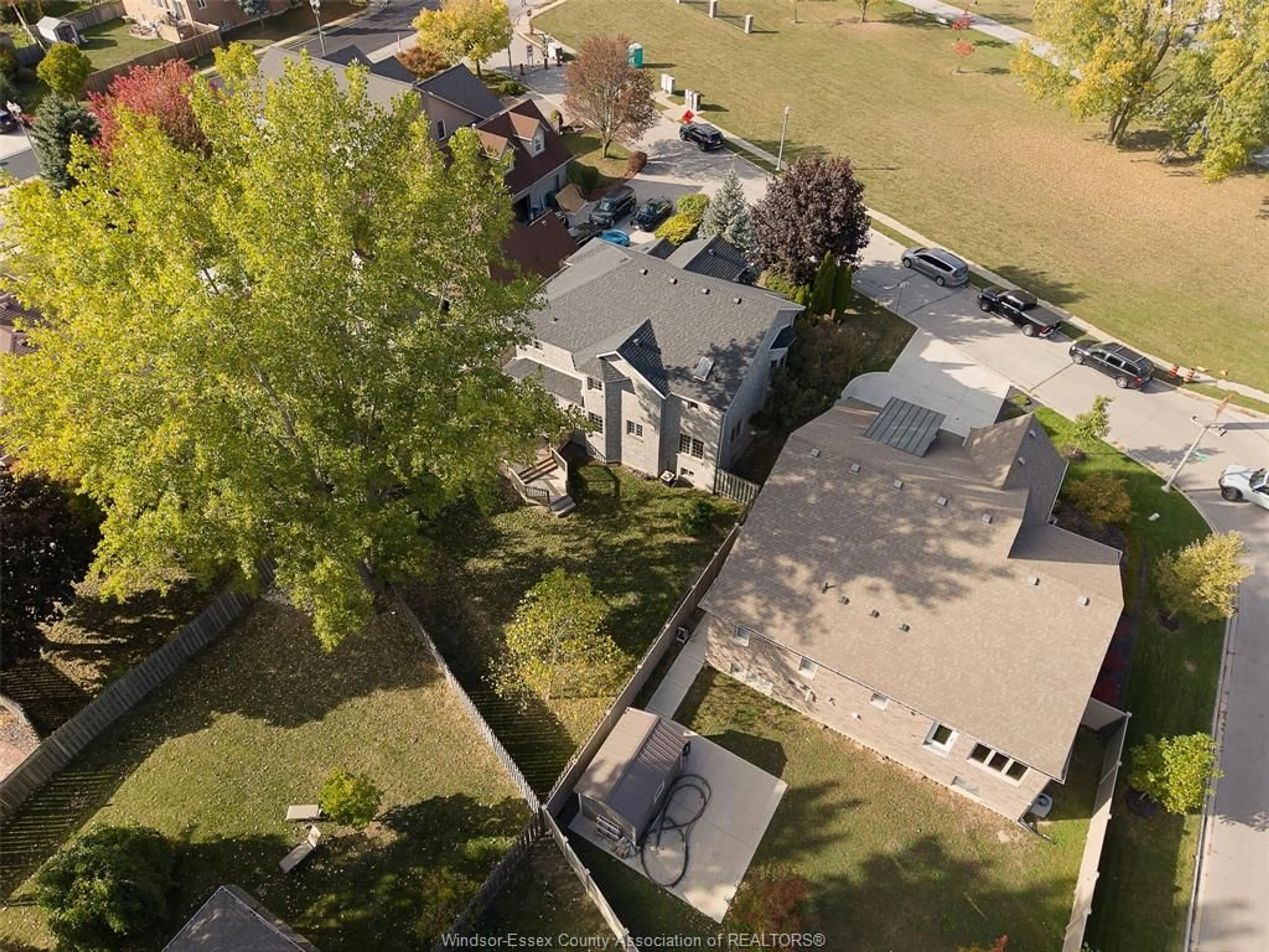 A pic from outside/outdoor area/front of a property/back of a property/a pic from drone, unknown for 11363 AMALFI Dr, Windsor Ontario N8P 1J8
