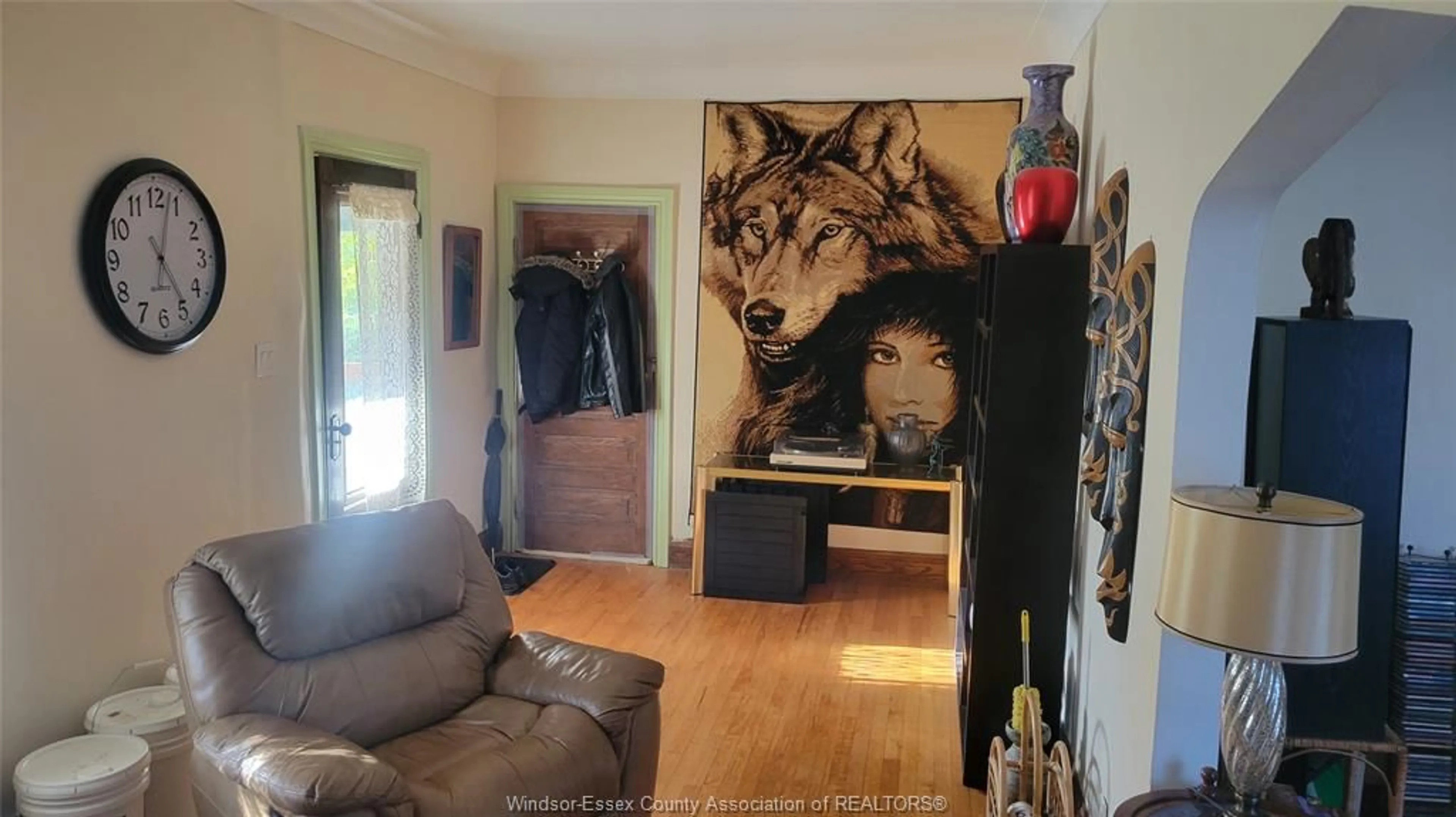 A pic of a room for 792 PIERRE Ave, Windsor Ontario N9A 2K5