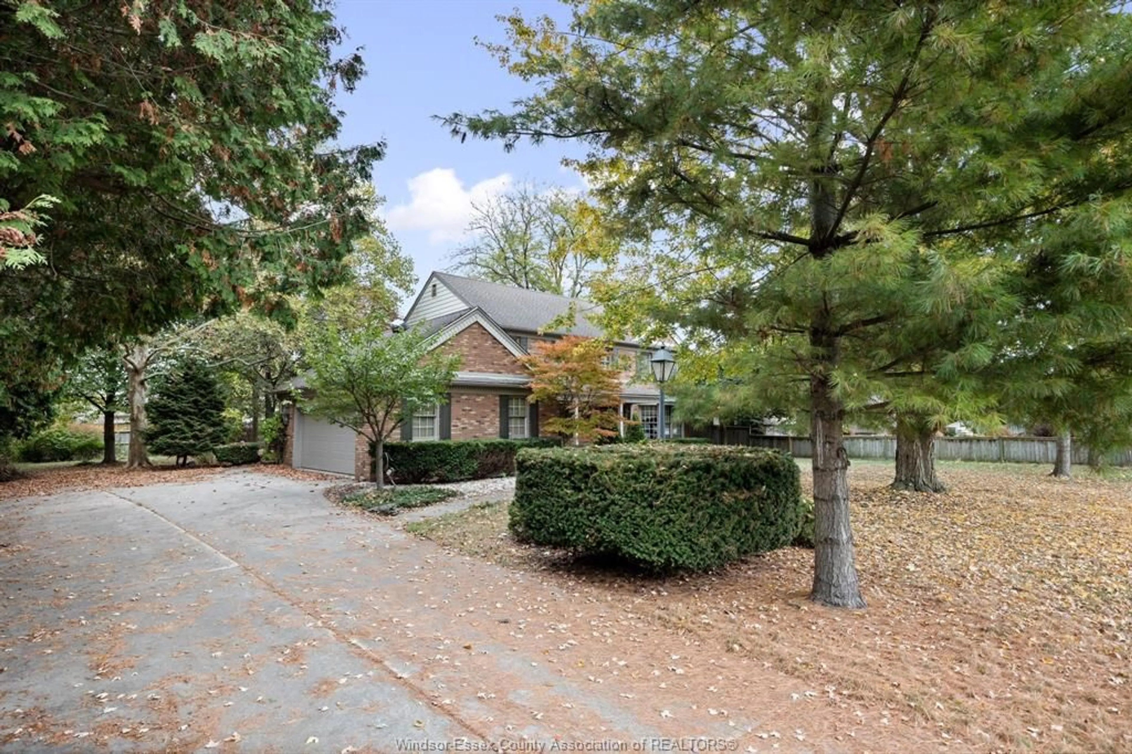 Home with brick exterior material, street for 850 NORTH TALBOT, Windsor Ontario N9G 1M7