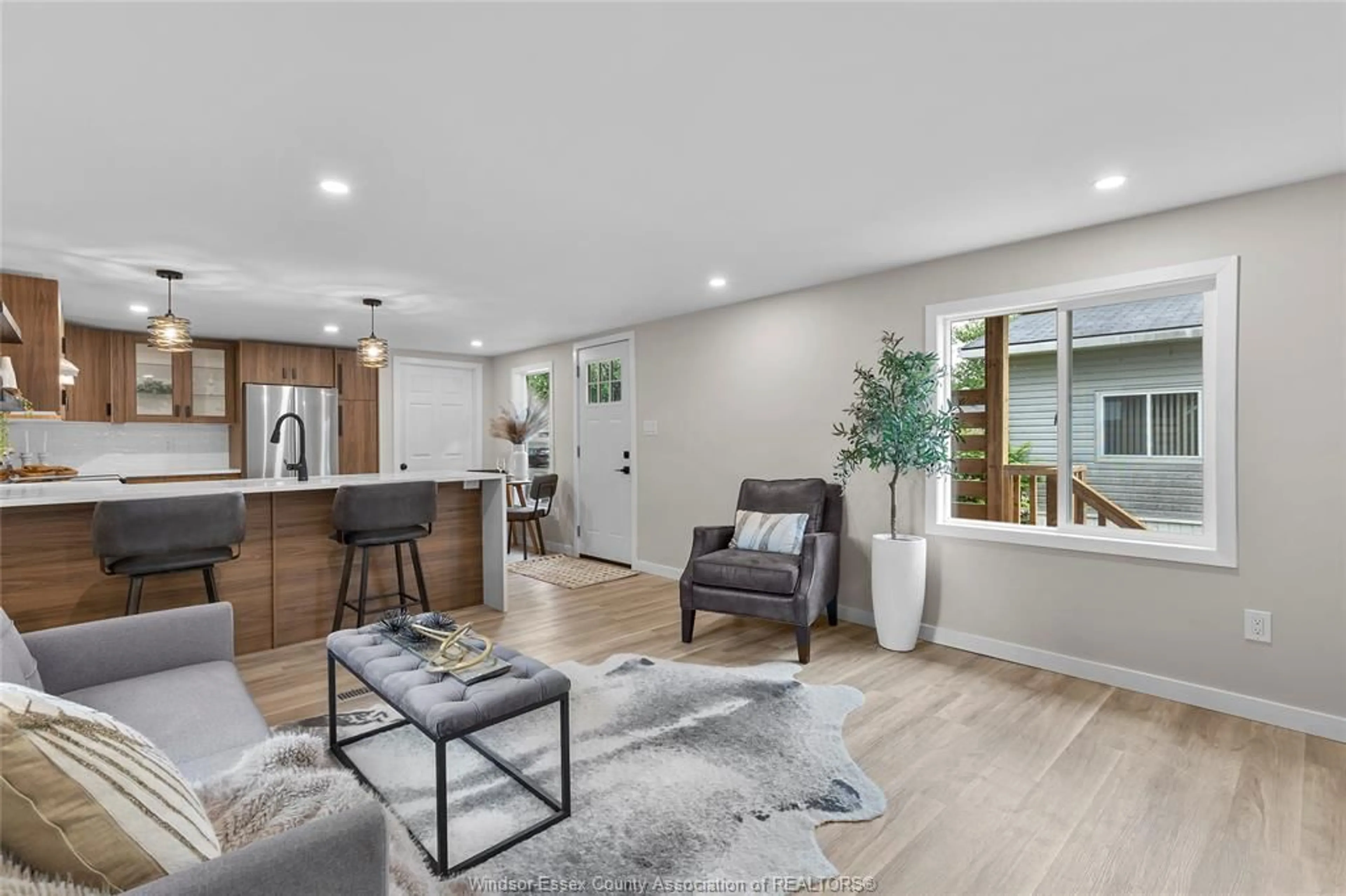 Living room with furniture, unknown for 14 ROBIN Cres, Lakeshore Ontario N0R 1A0