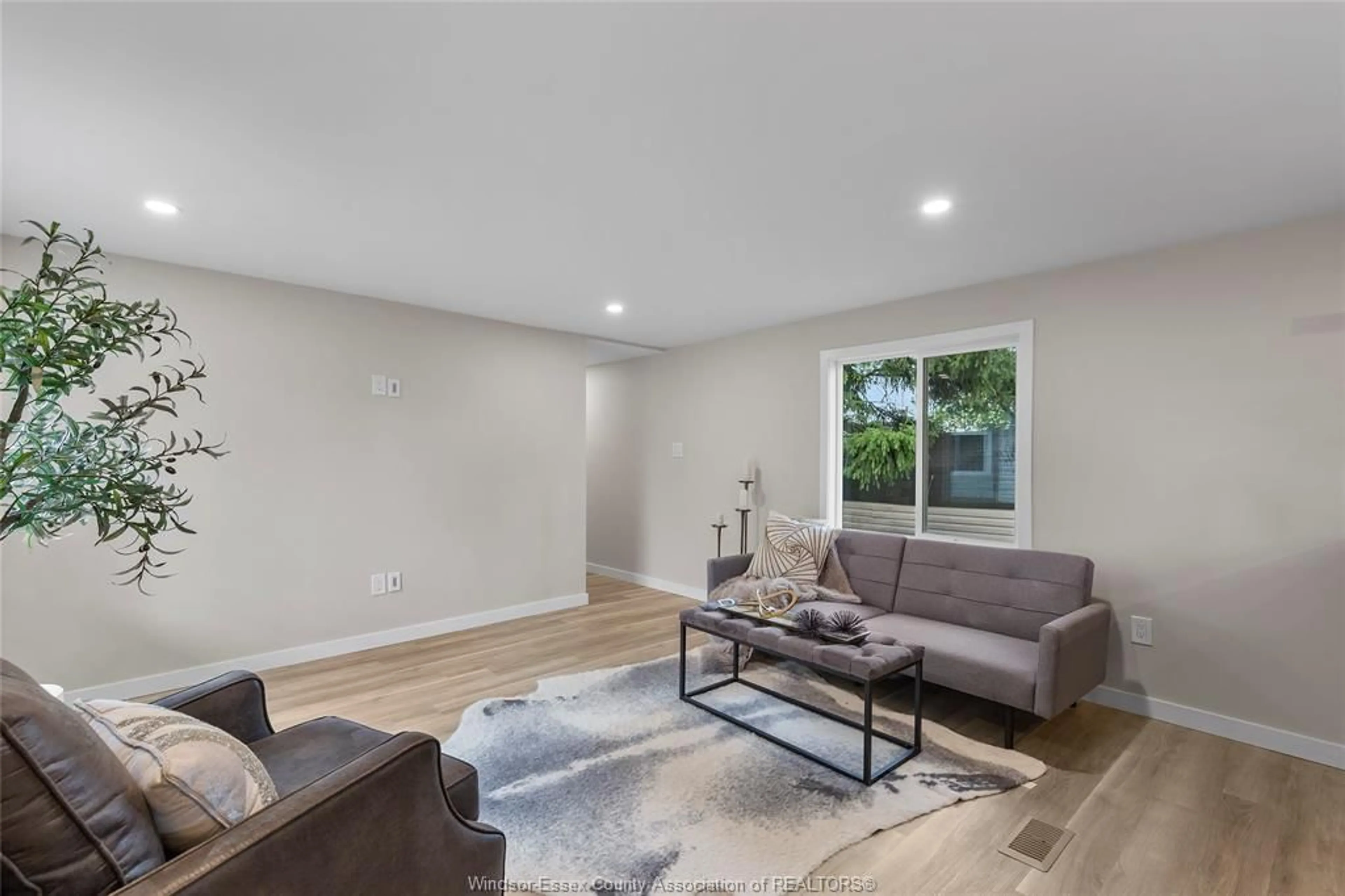 Living room with furniture, unknown for 14 ROBIN Cres, Lakeshore Ontario N0R 1A0