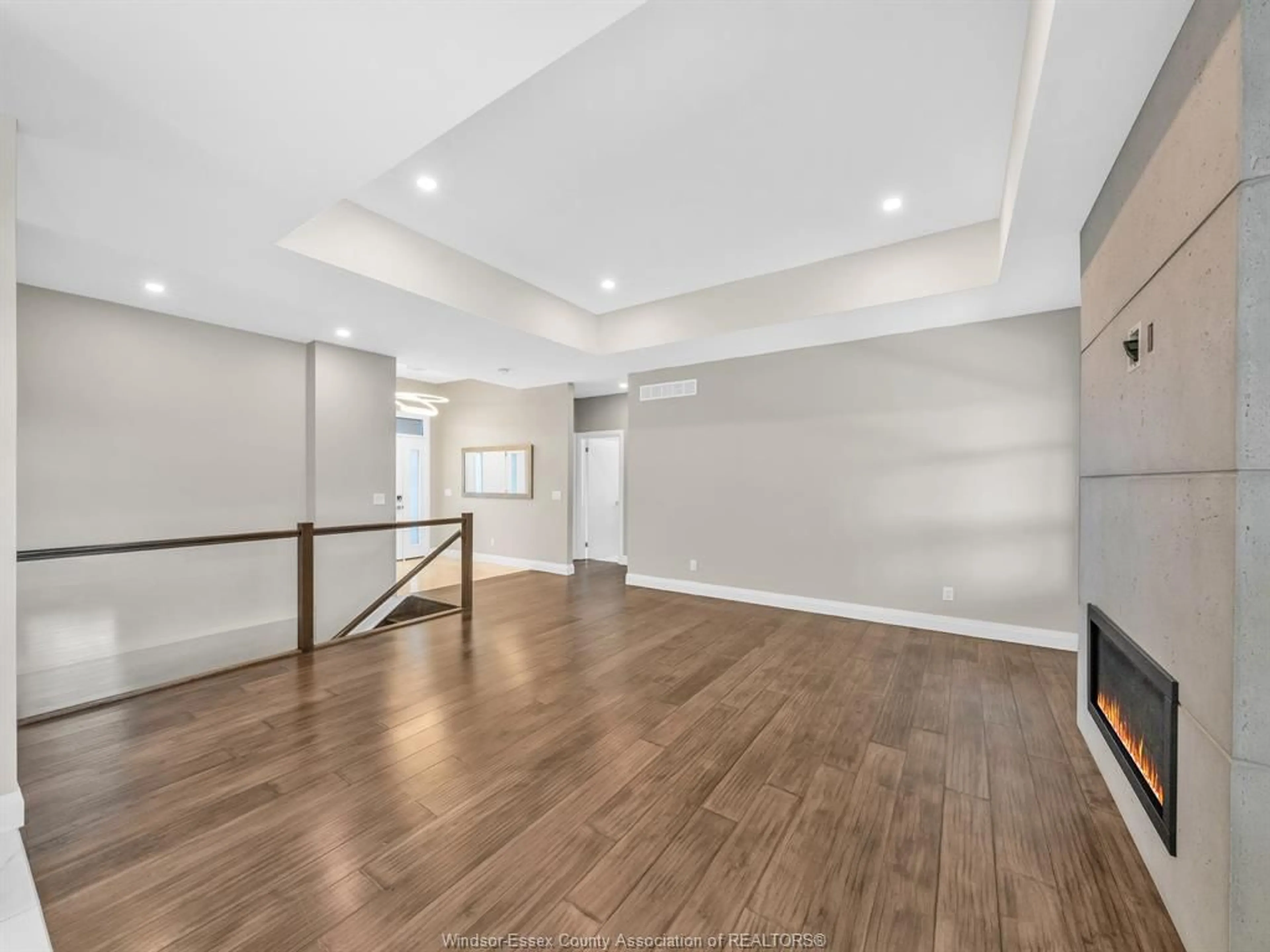 Unknown for 85 OLIVE Dr, Leamington Ontario N8H 0E7