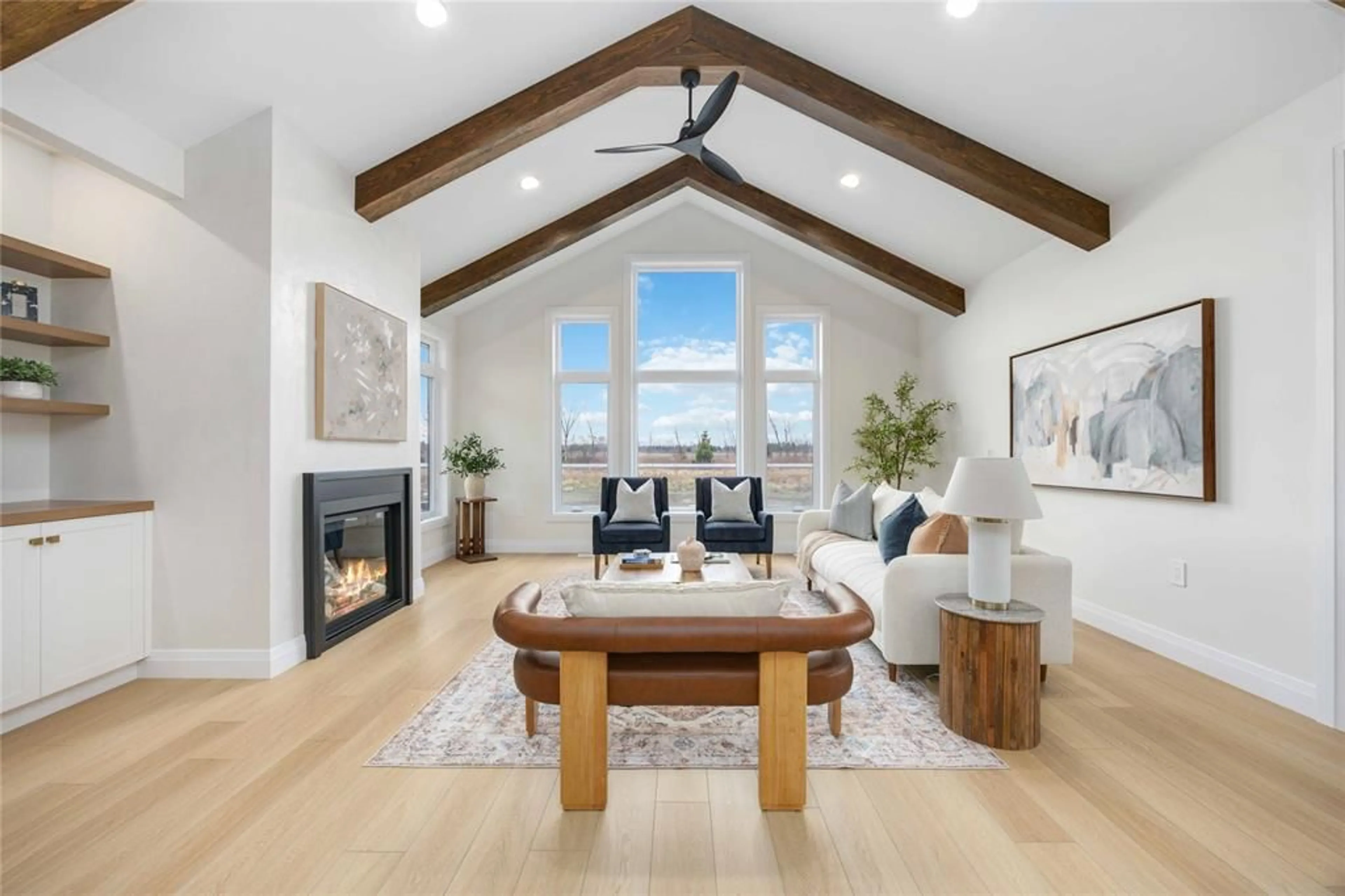 Living room with furniture, wood/laminate floor for 3527 PAUL Cres, Plympton-Wyoming Ontario N0N 1E0