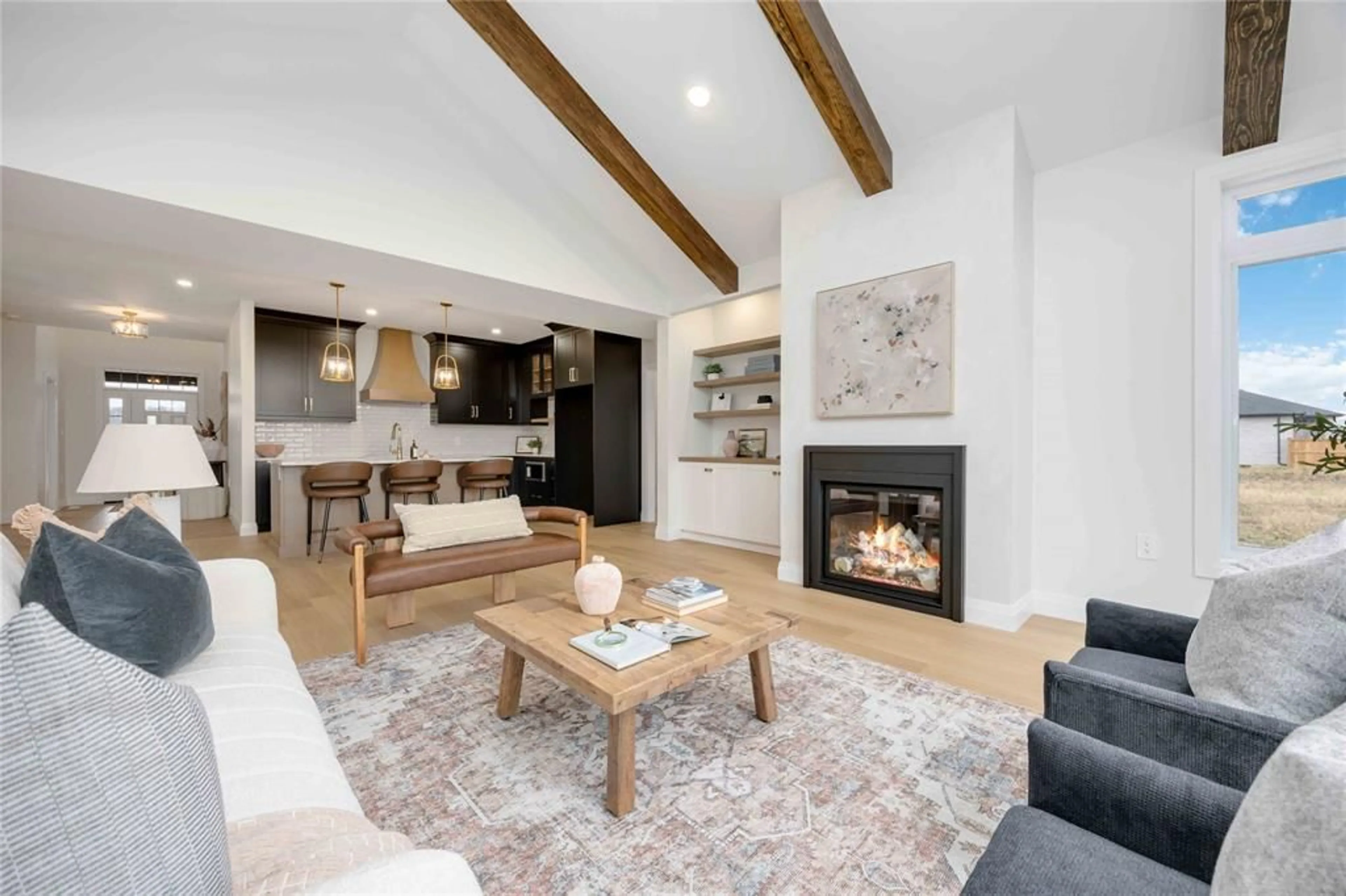 Living room with furniture, unknown for 3527 PAUL Cres, Plympton-Wyoming Ontario N0N 1E0