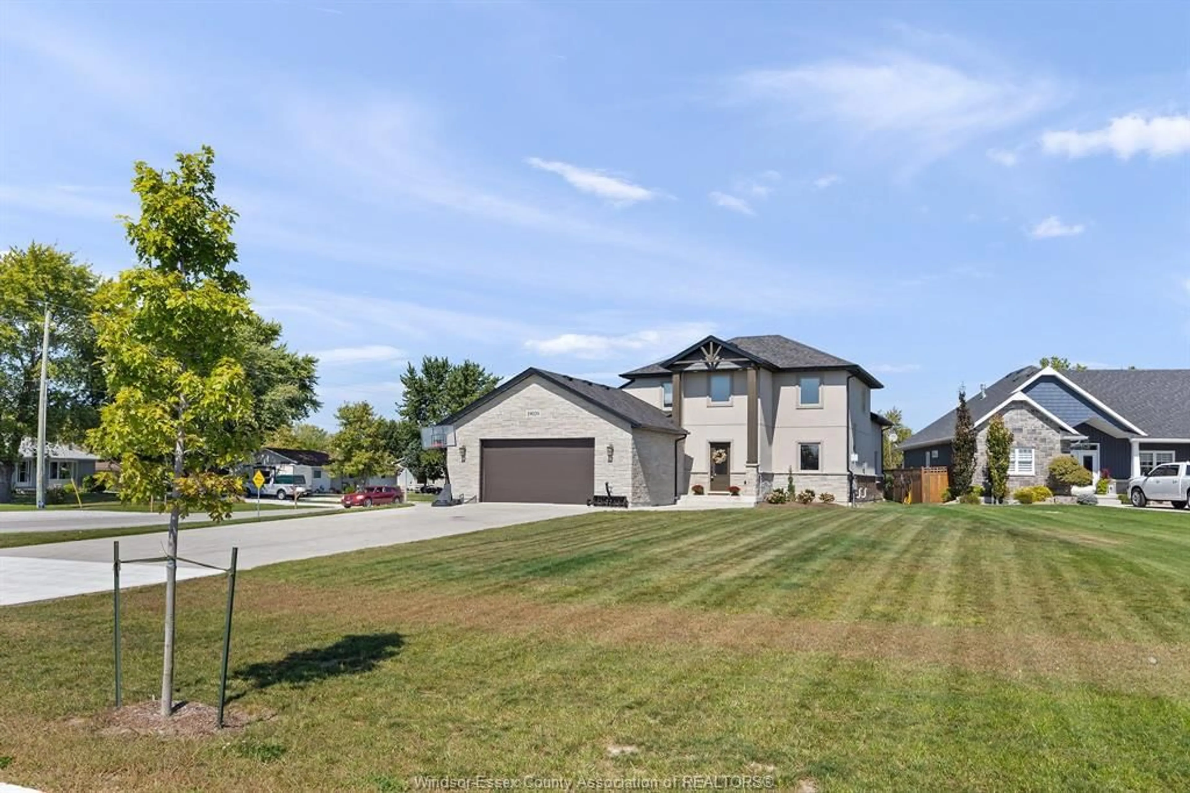 A pic from outside/outdoor area/front of a property/back of a property/a pic from drone, street for 19020 HAVEN Ave, Lakeshore Ontario N0P 2L0