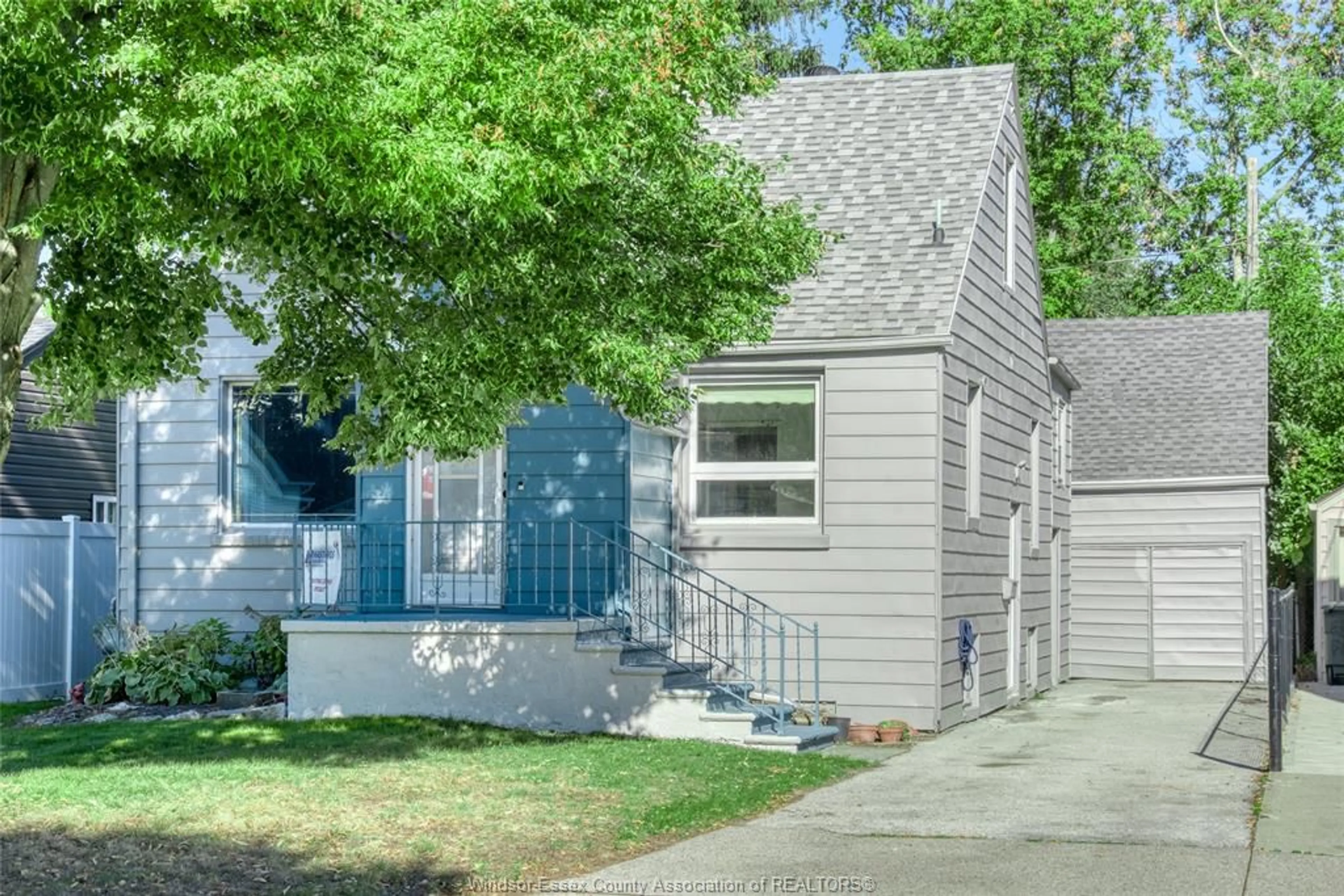 Home with vinyl exterior material, street for 2420 FRANCOIS Rd, Windsor Ontario N8W 4T4