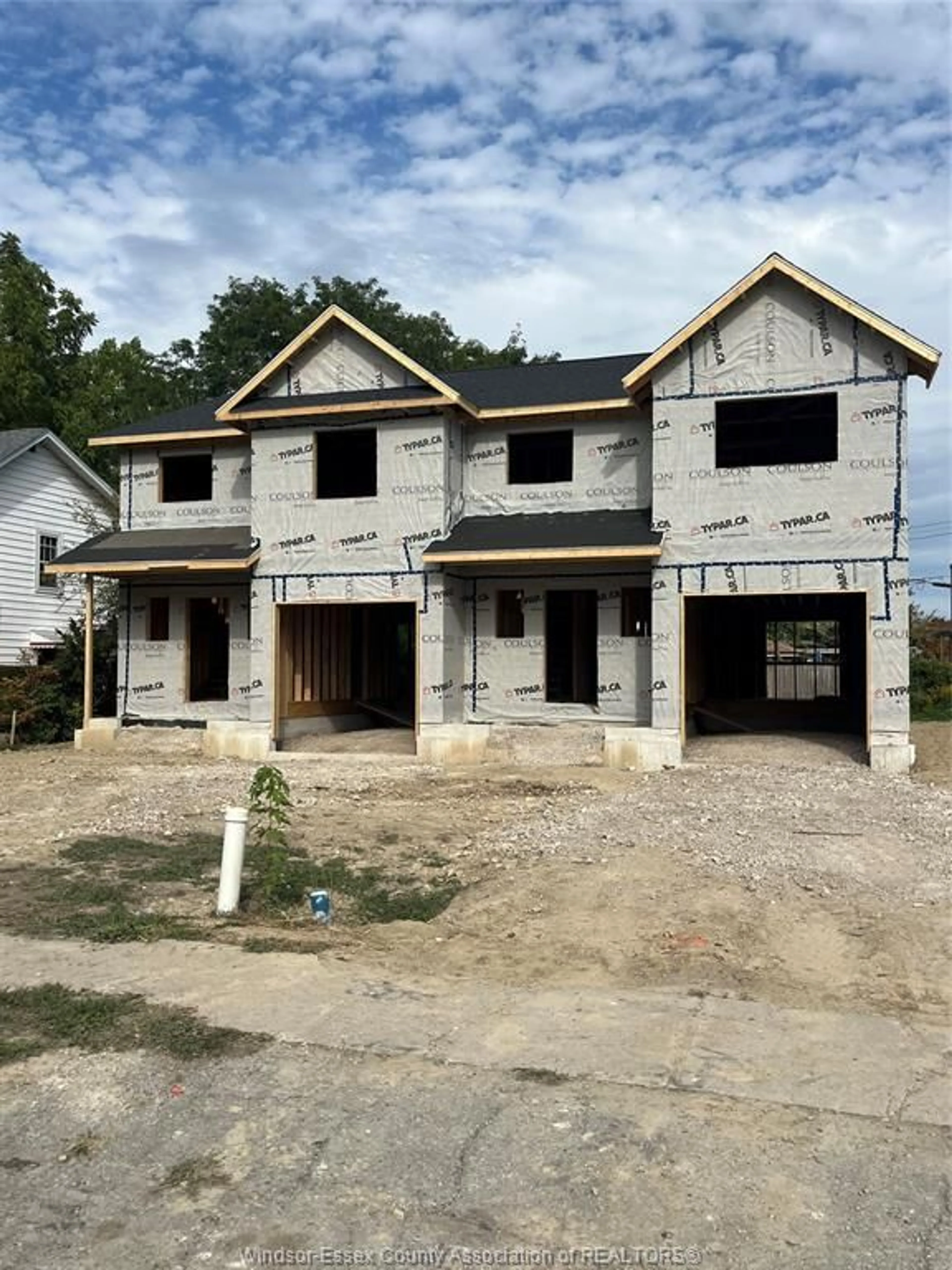 Home with brick exterior material, building for 71 Balaclava, Amherstburg Ontario N9V 2W9