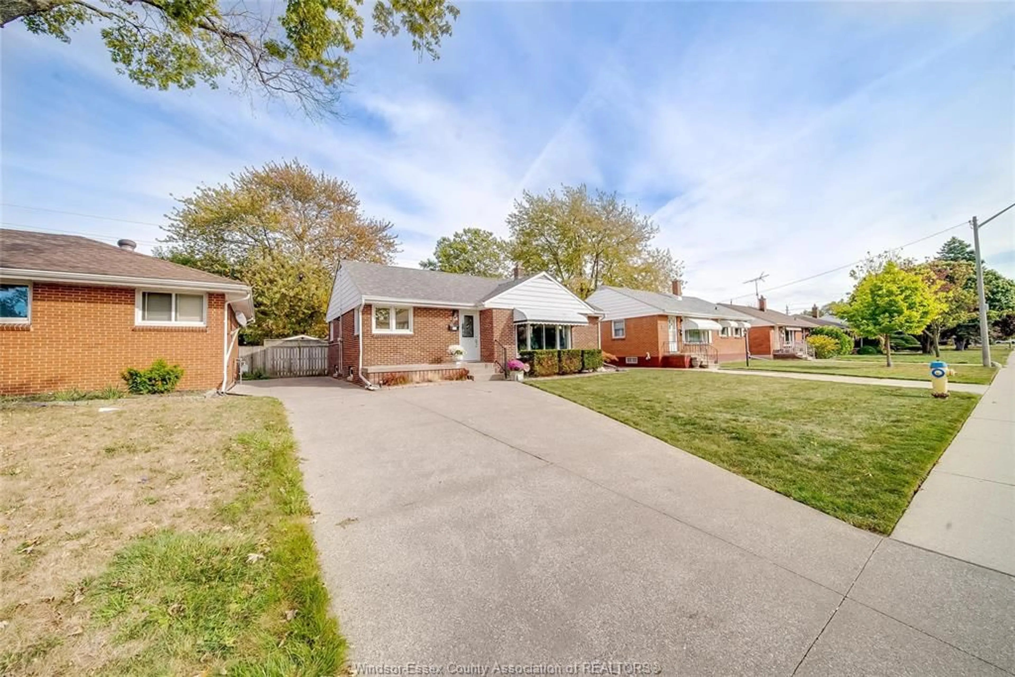 Home with brick exterior material, street for 856 WATSON, Windsor Ontario N8S 3S8