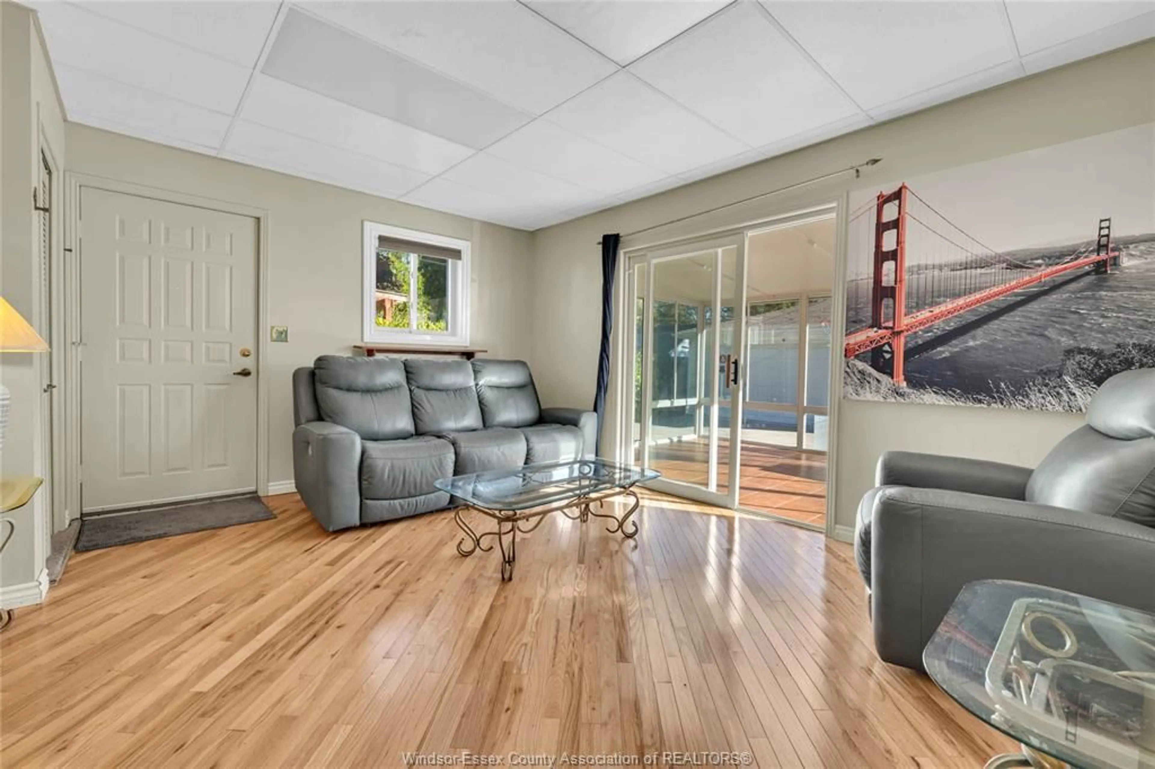 Living room with furniture, unknown for 914 THOMPSON Blvd, Windsor Ontario N8S 2G8