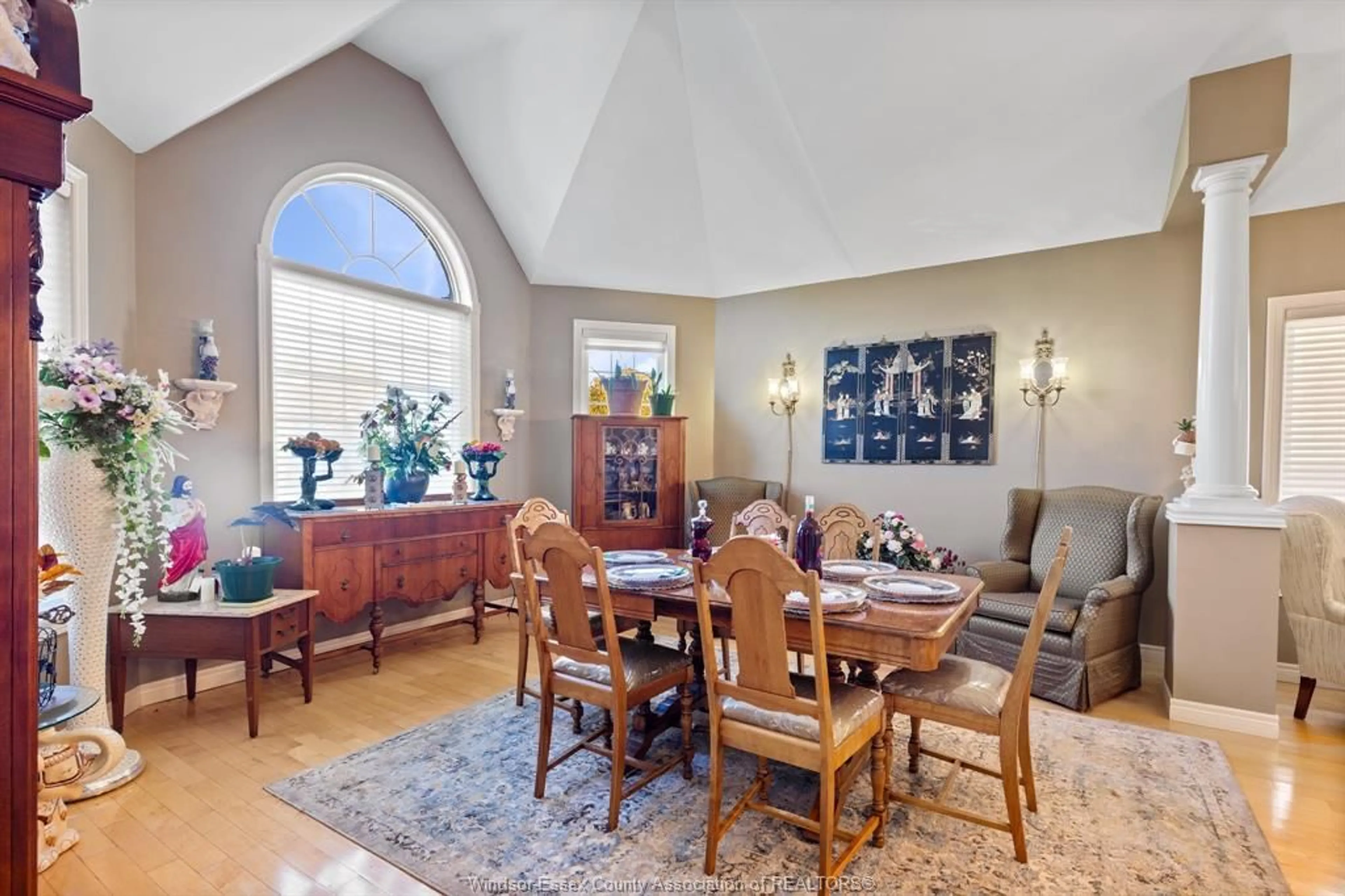 Dining room, unknown for 12 CAMBRIDGE Crt, Amherstburg Ontario N9V 4B5