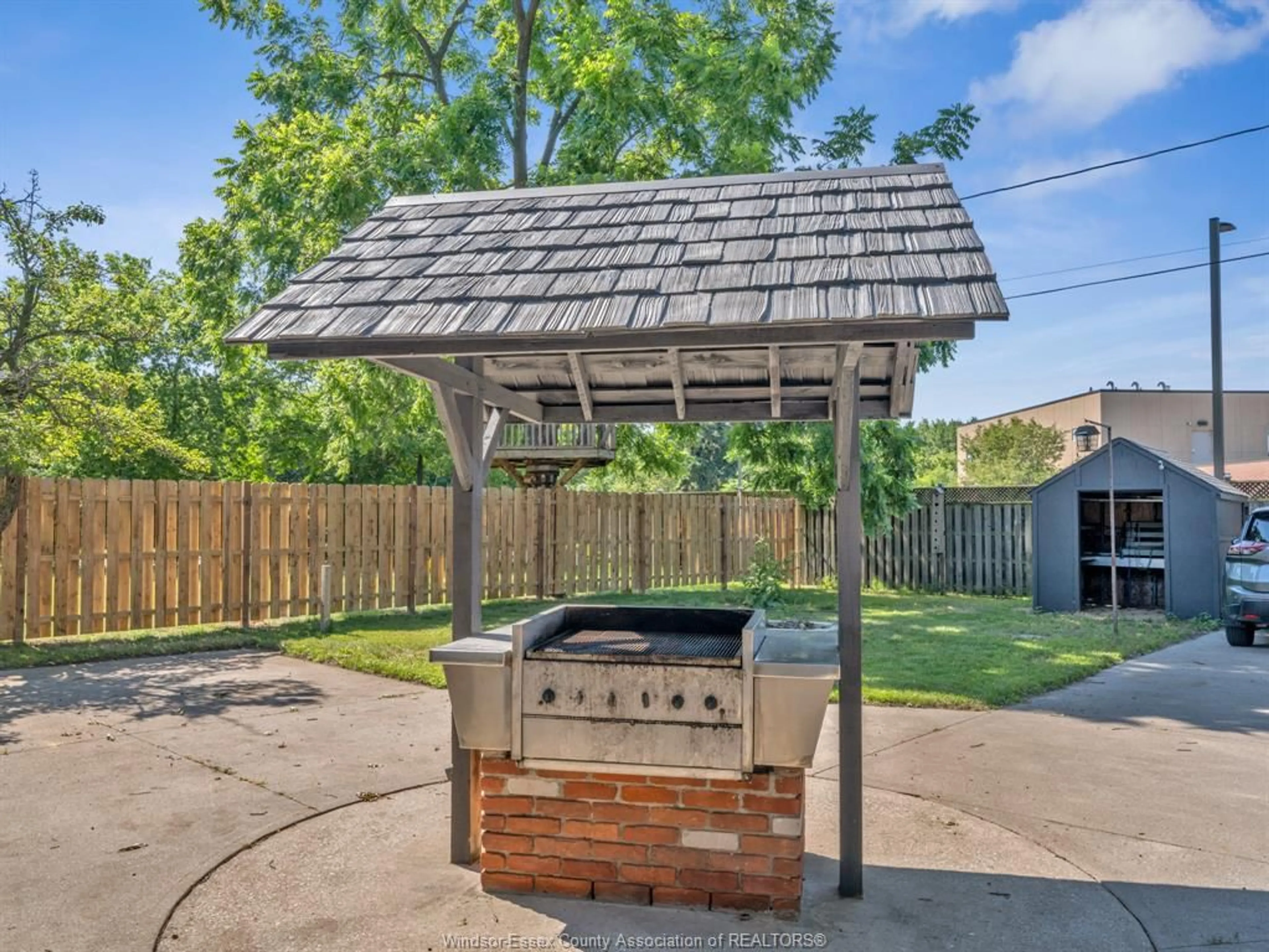 Patio, street for 1361 CHAPPELL Ave, Windsor Ontario N9C 3E1