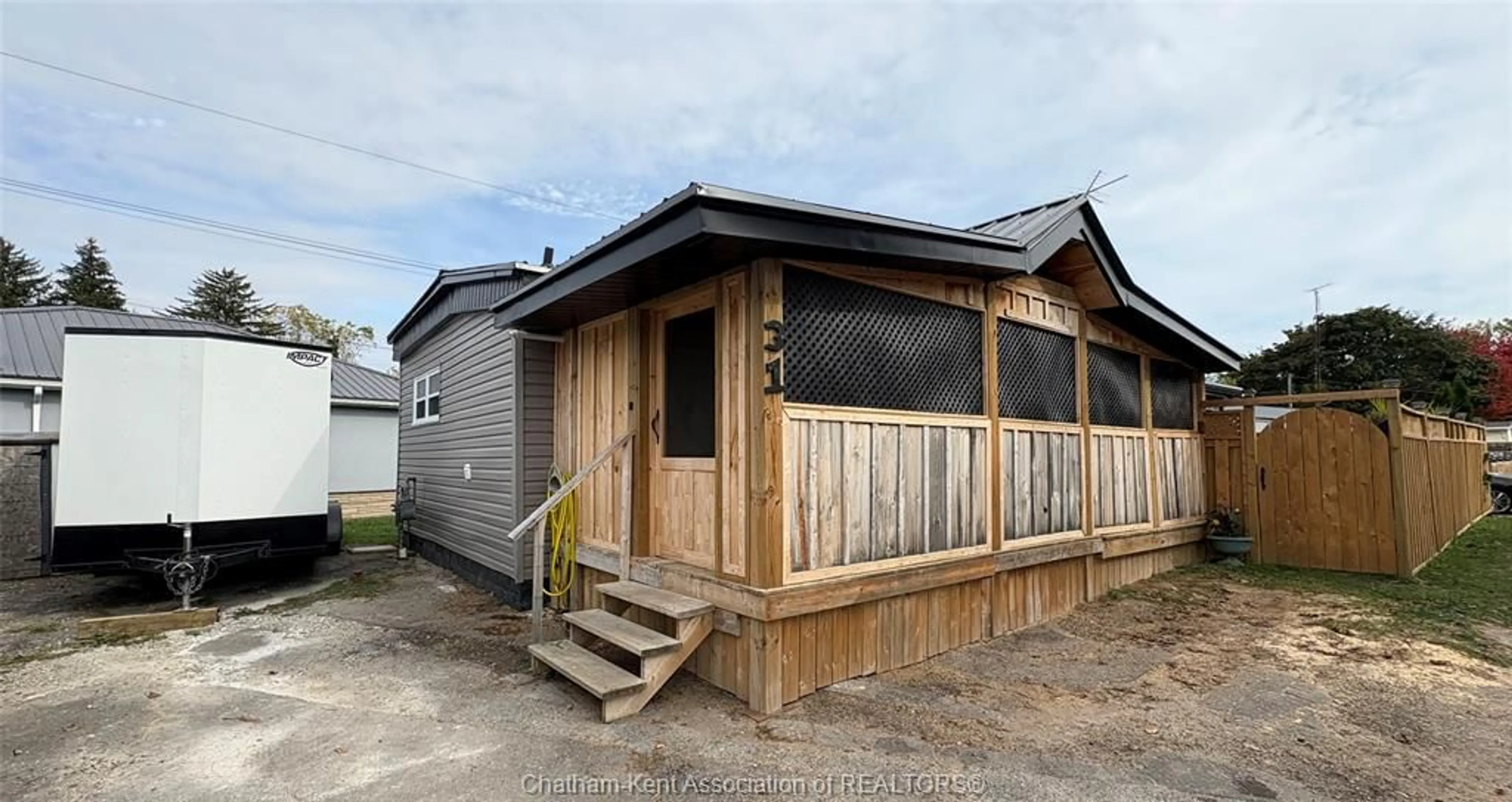 Shed for 9480 LONGWOODS Rd #31, Chatham Ontario N7M 5J7