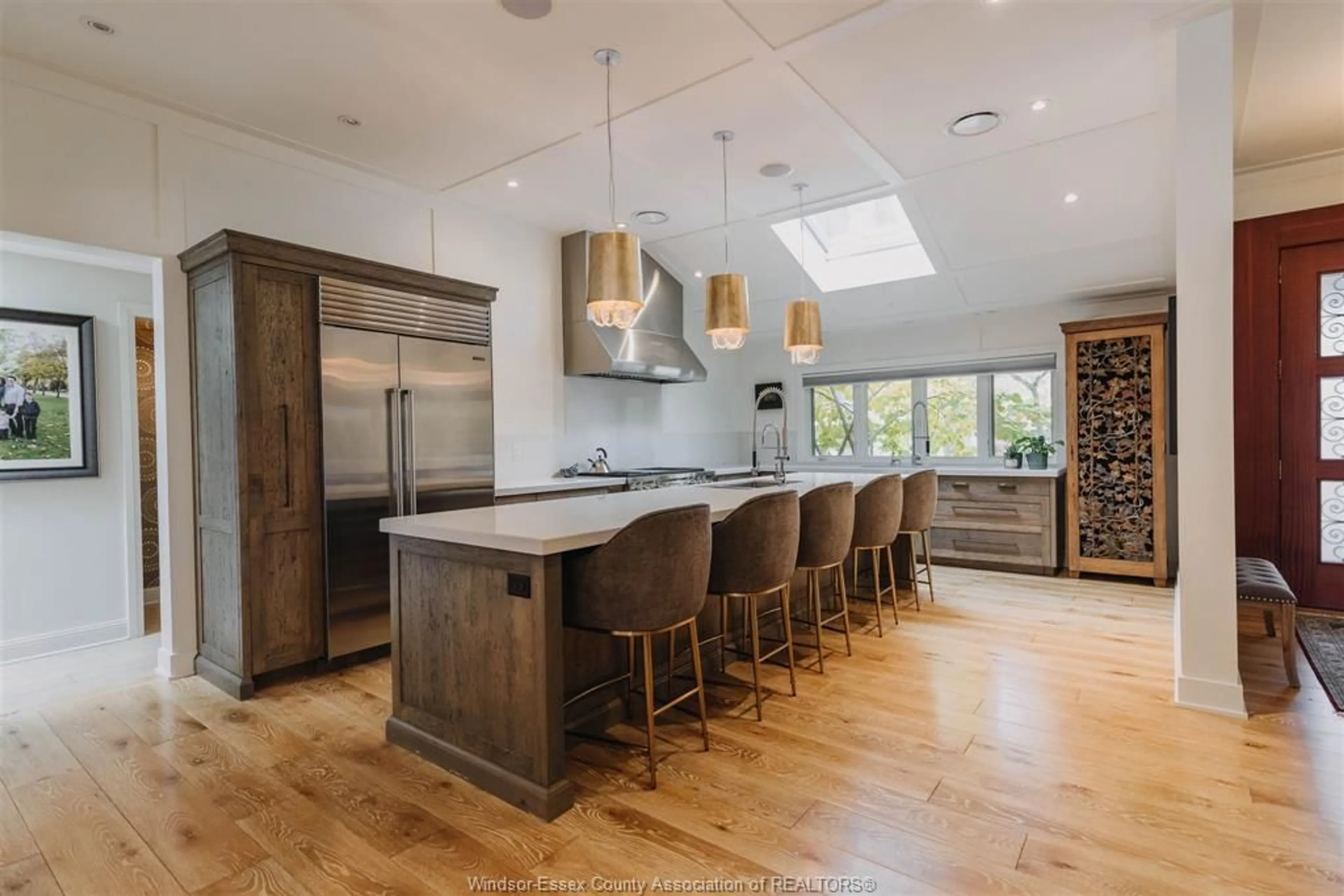 Contemporary kitchen, unknown for 3680 Victoria Blvd, Windsor Ontario N9E 3L5