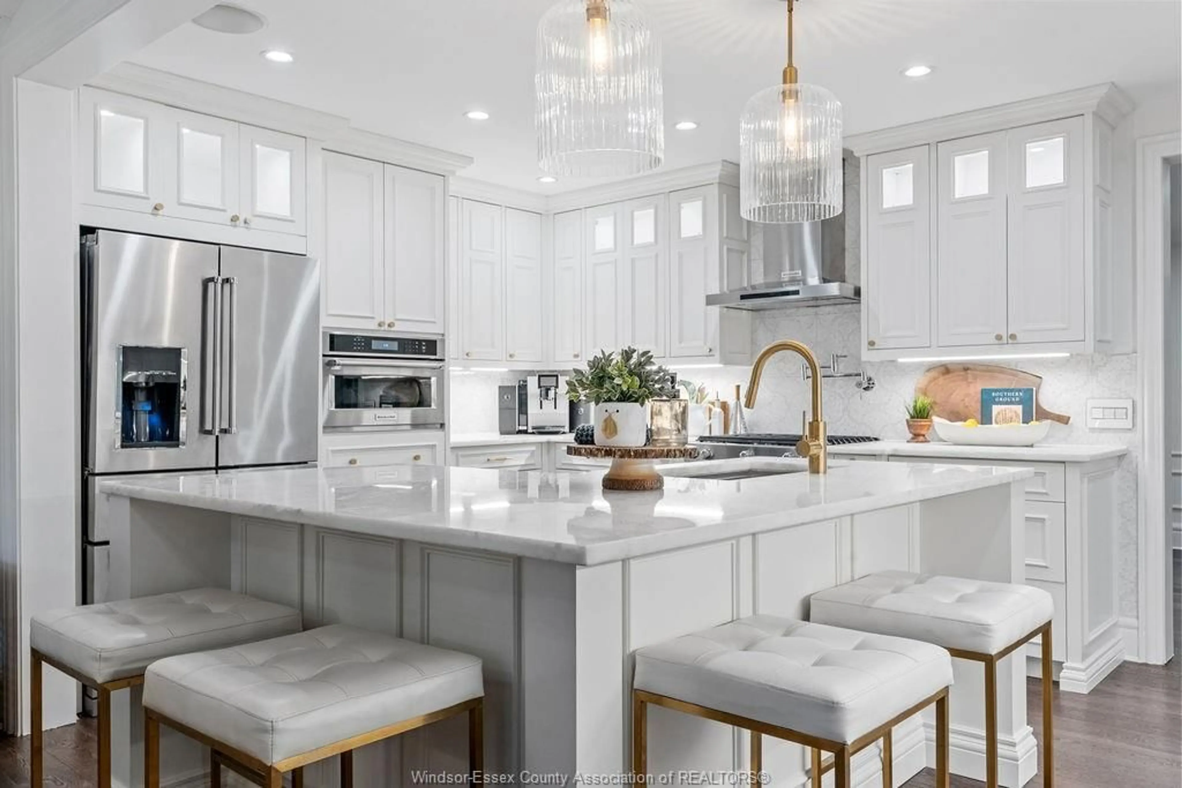 Contemporary kitchen, ceramic/tile floor for 222 ARLINGTON Blvd, Tecumseh Ontario N8N 2J7