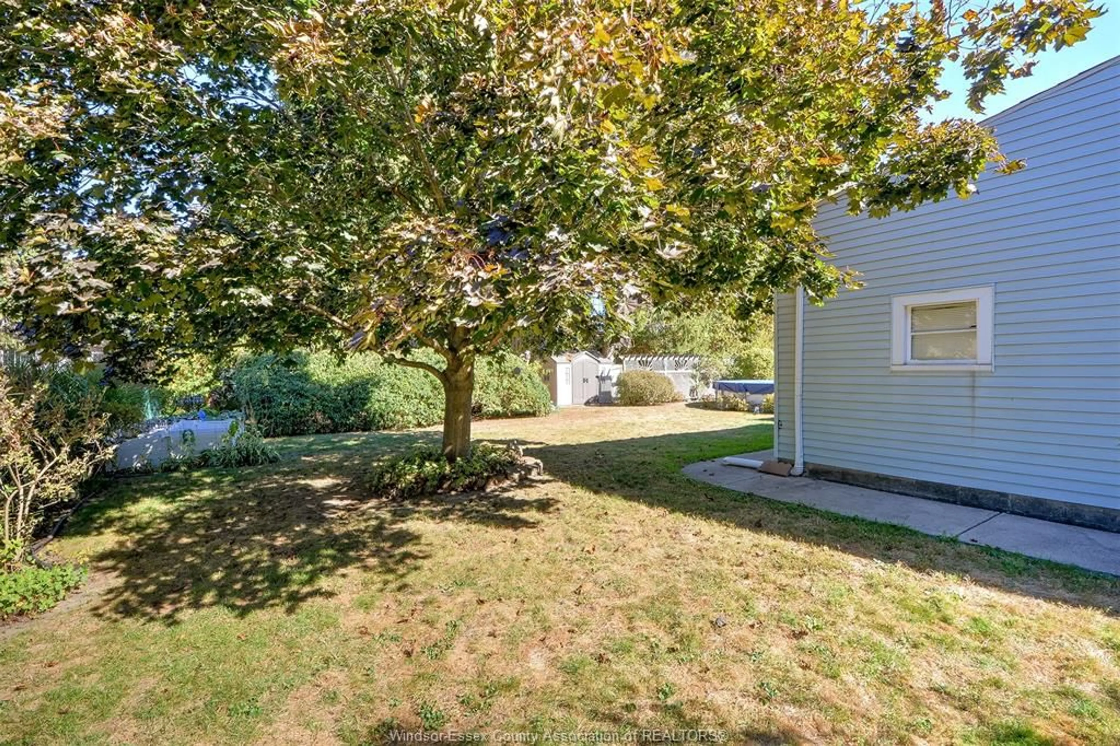 Patio, street for 209 KENWOOD, LaSalle Ontario N9J 1R7