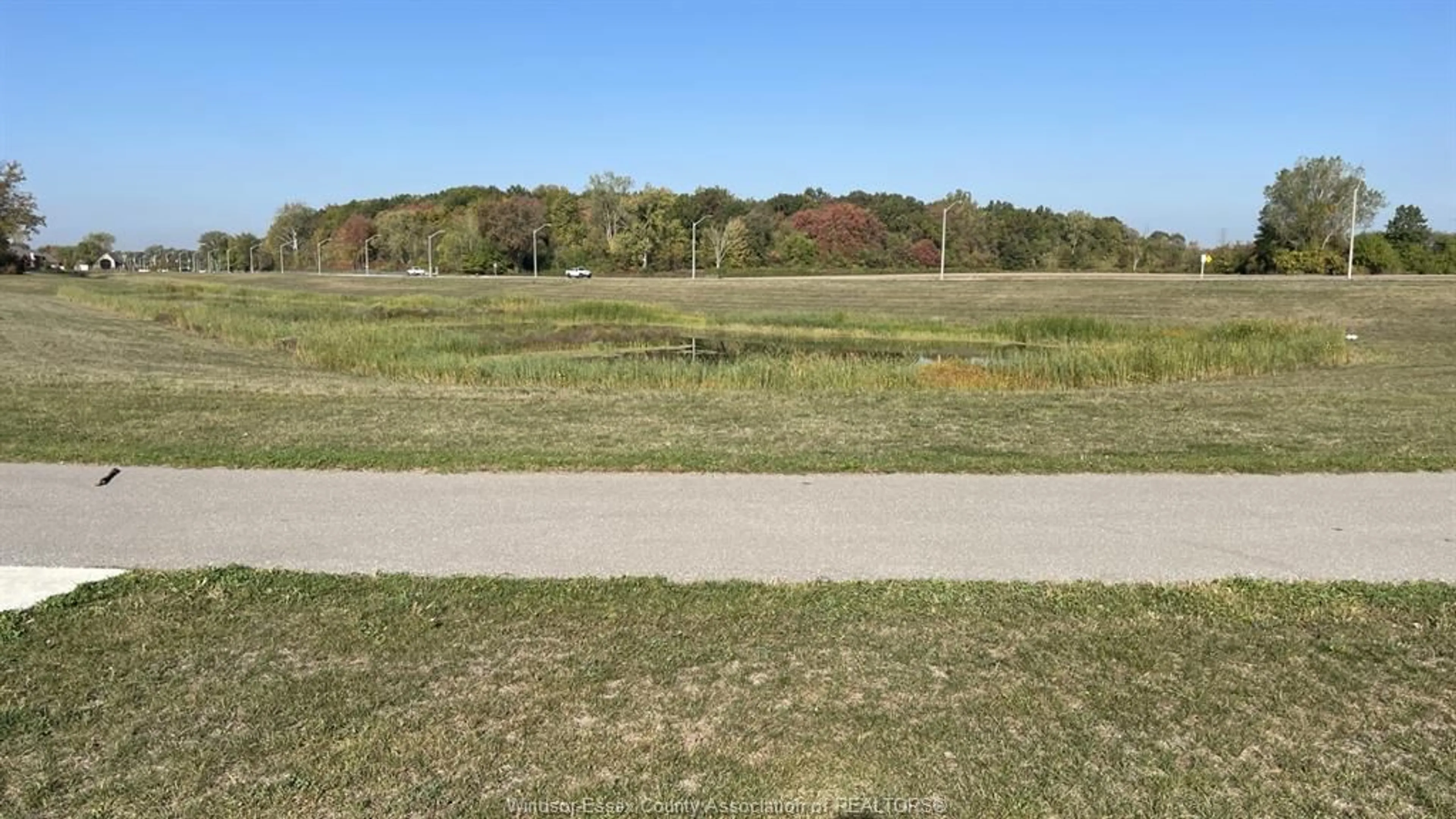 Unknown for 7325 MEO Blvd, LaSalle Ontario N9H 1H5