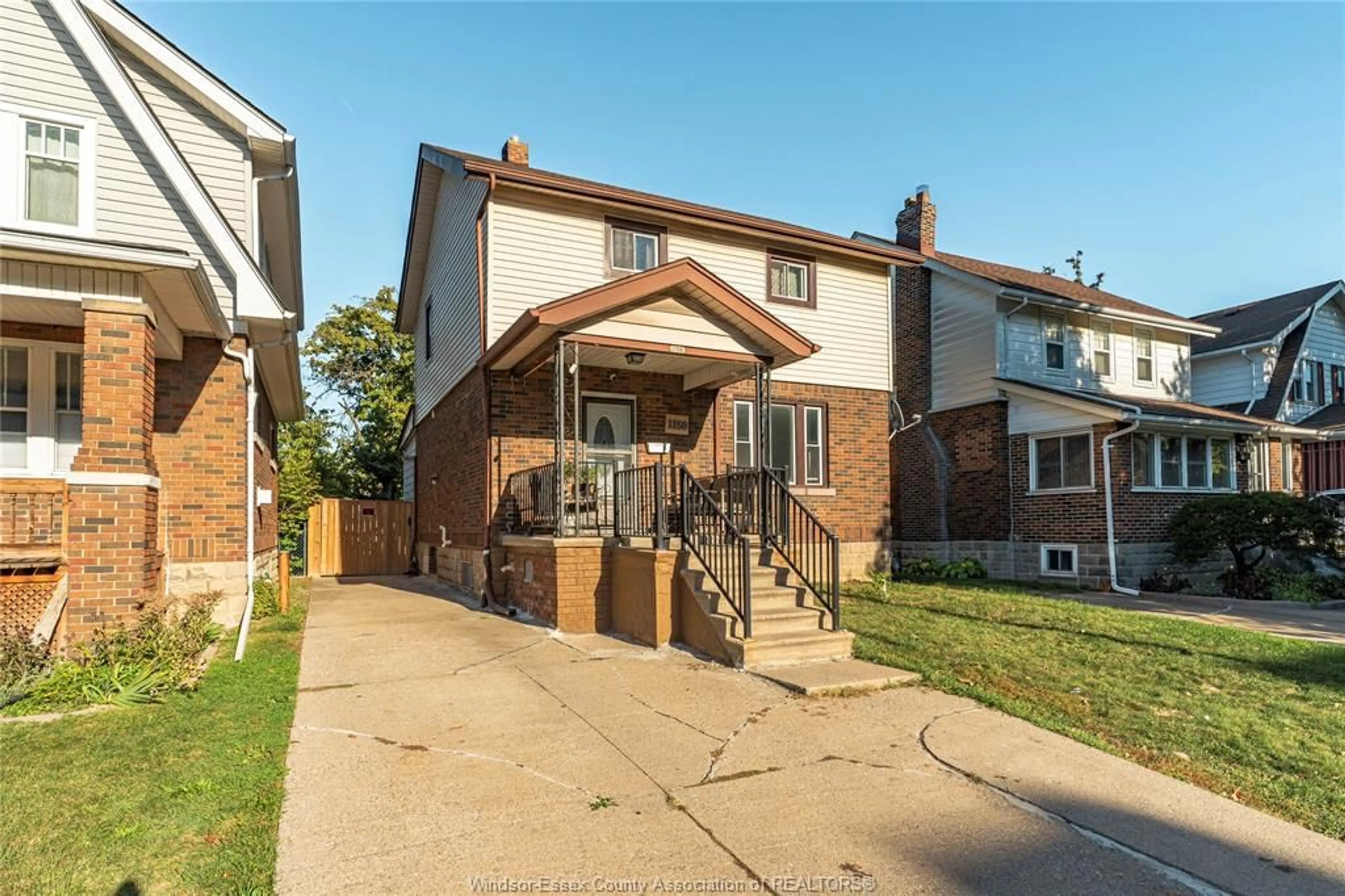Home with brick exterior material, street for 1158 PARENT Ave, Windsor Ontario N9A 2E5