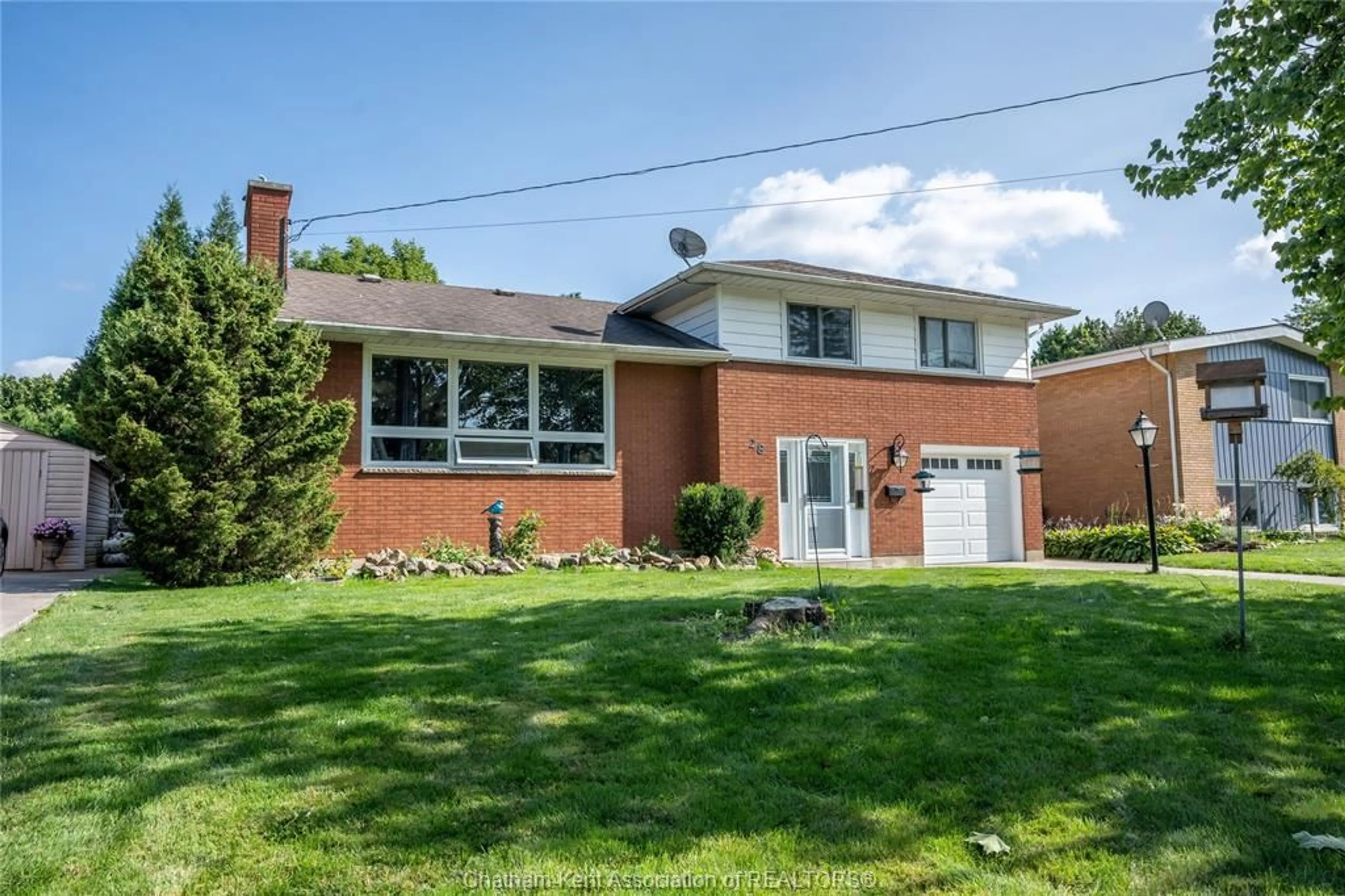 Home with brick exterior material, street for 28 JASPER Ave, Chatham Ontario N7M 4B8