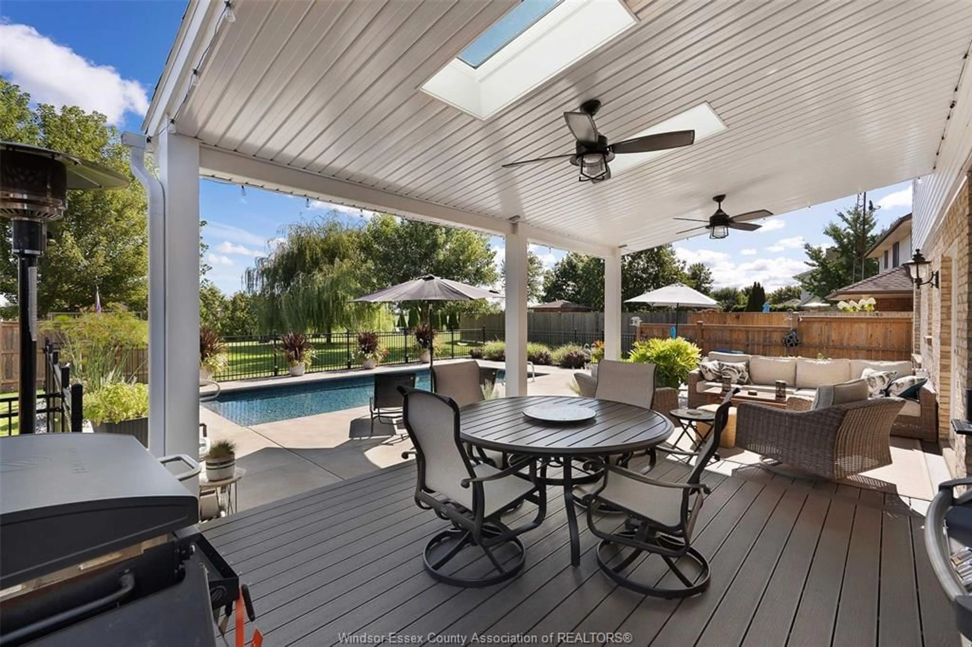 Patio, unknown for 229 IRWIN Ave, Essex Ontario N8M 2T5