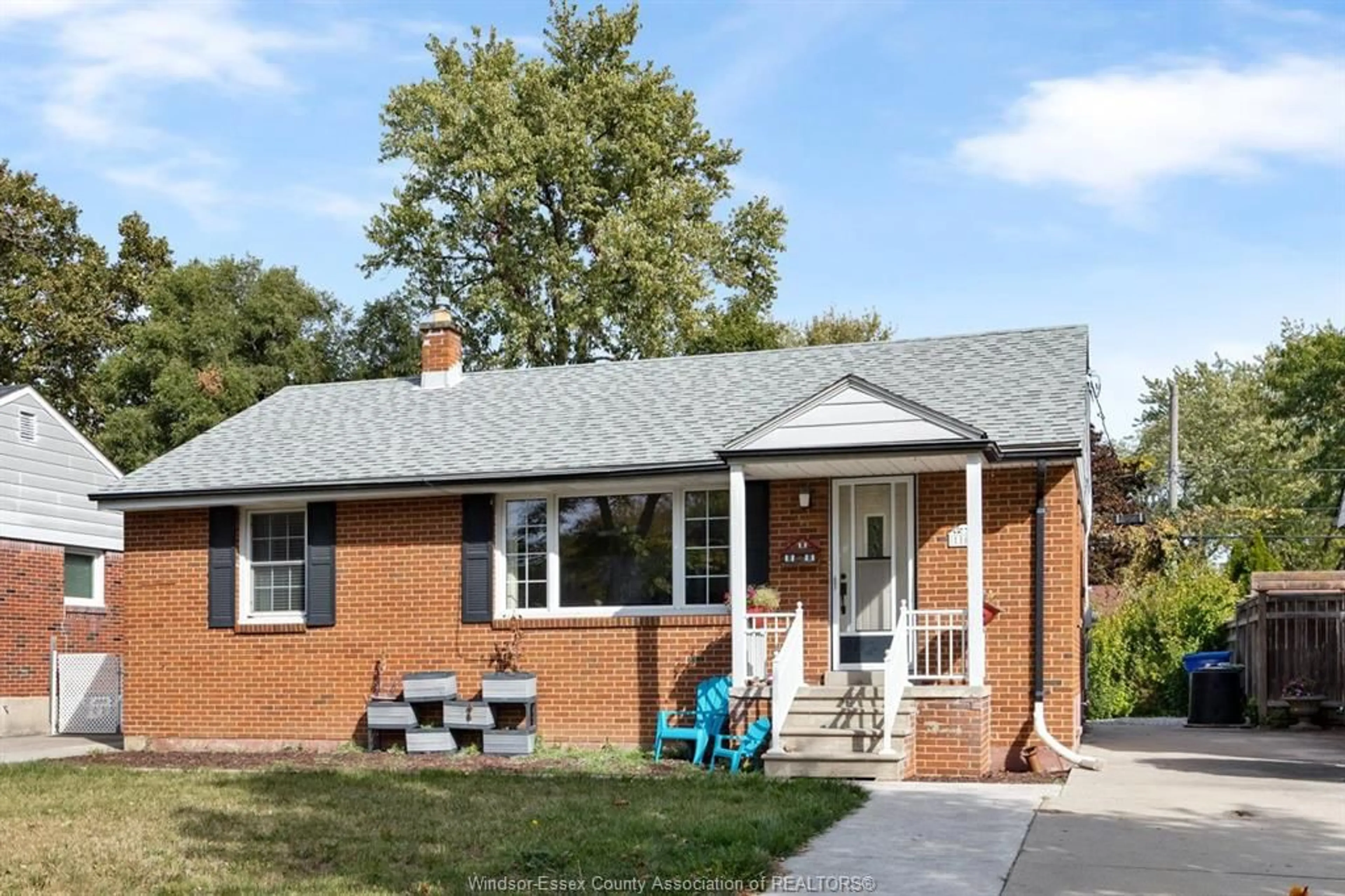 Home with brick exterior material, street for 1160 Isabelle Pl, Windsor Ontario N8S 3B4