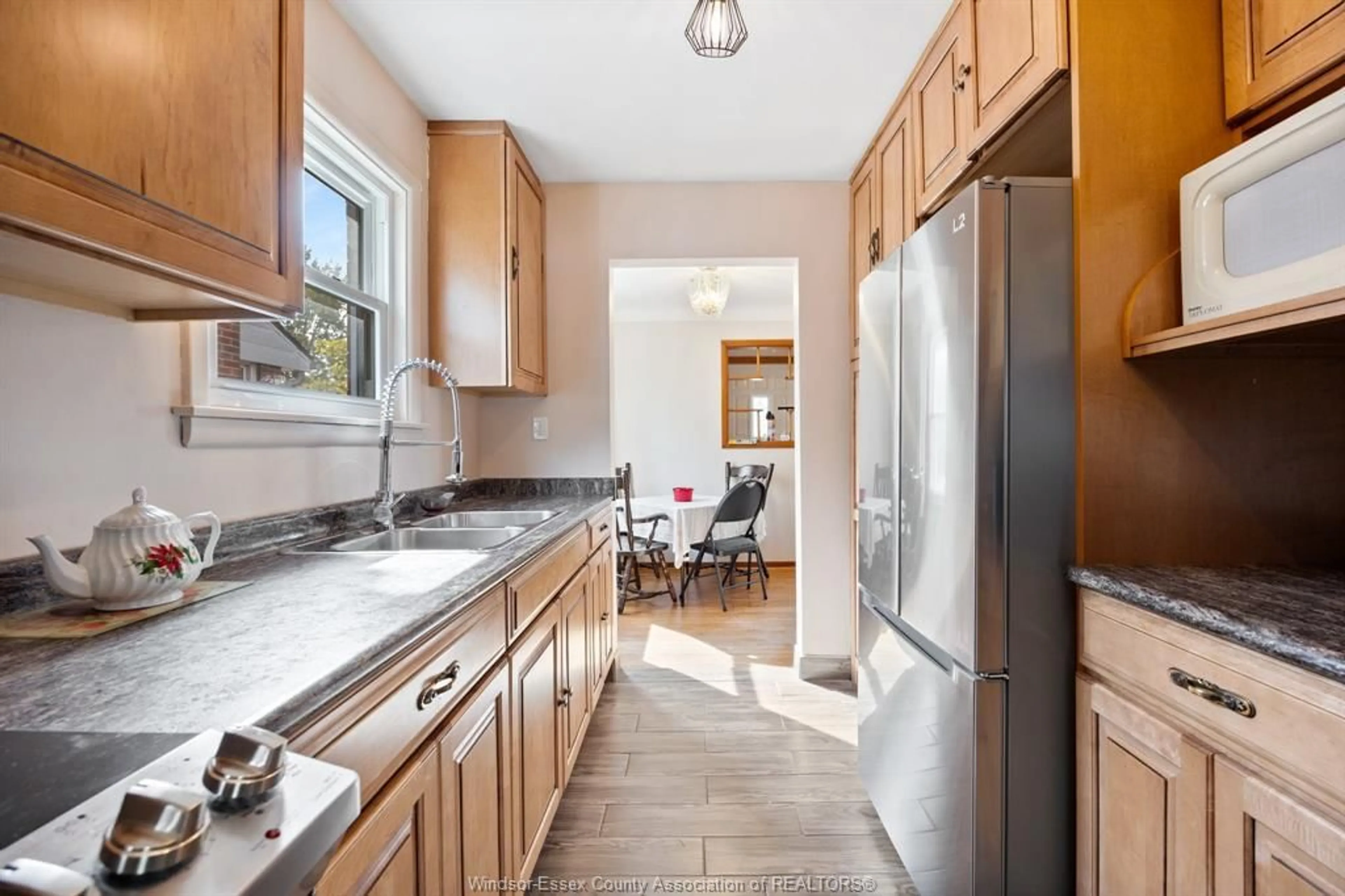 Unknown for 1160 Isabelle Pl, Windsor Ontario N8S 3B4