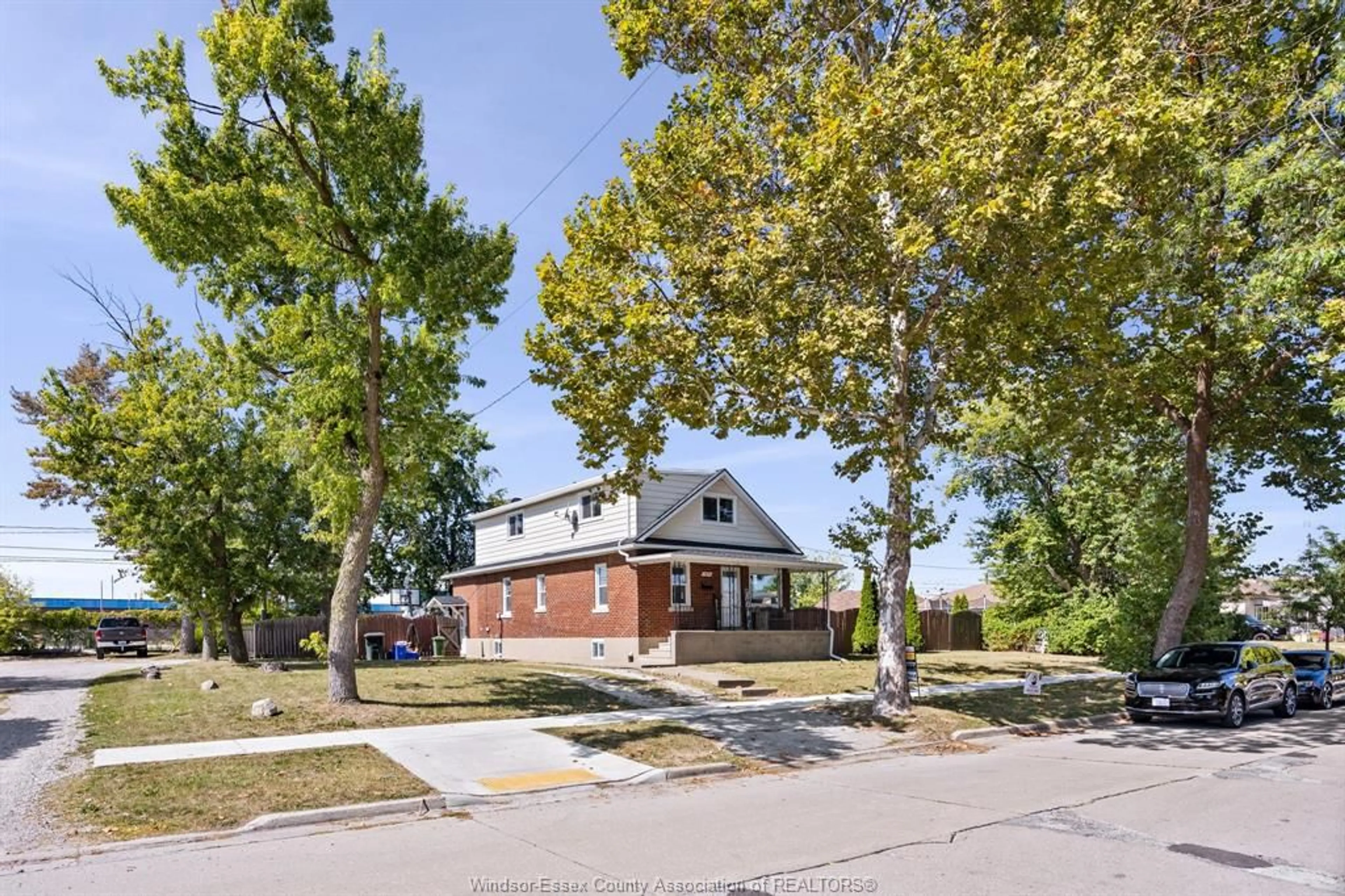 Home with brick exterior material, street for 2699 ALEXIS, Windsor Ontario N8W 3Z8
