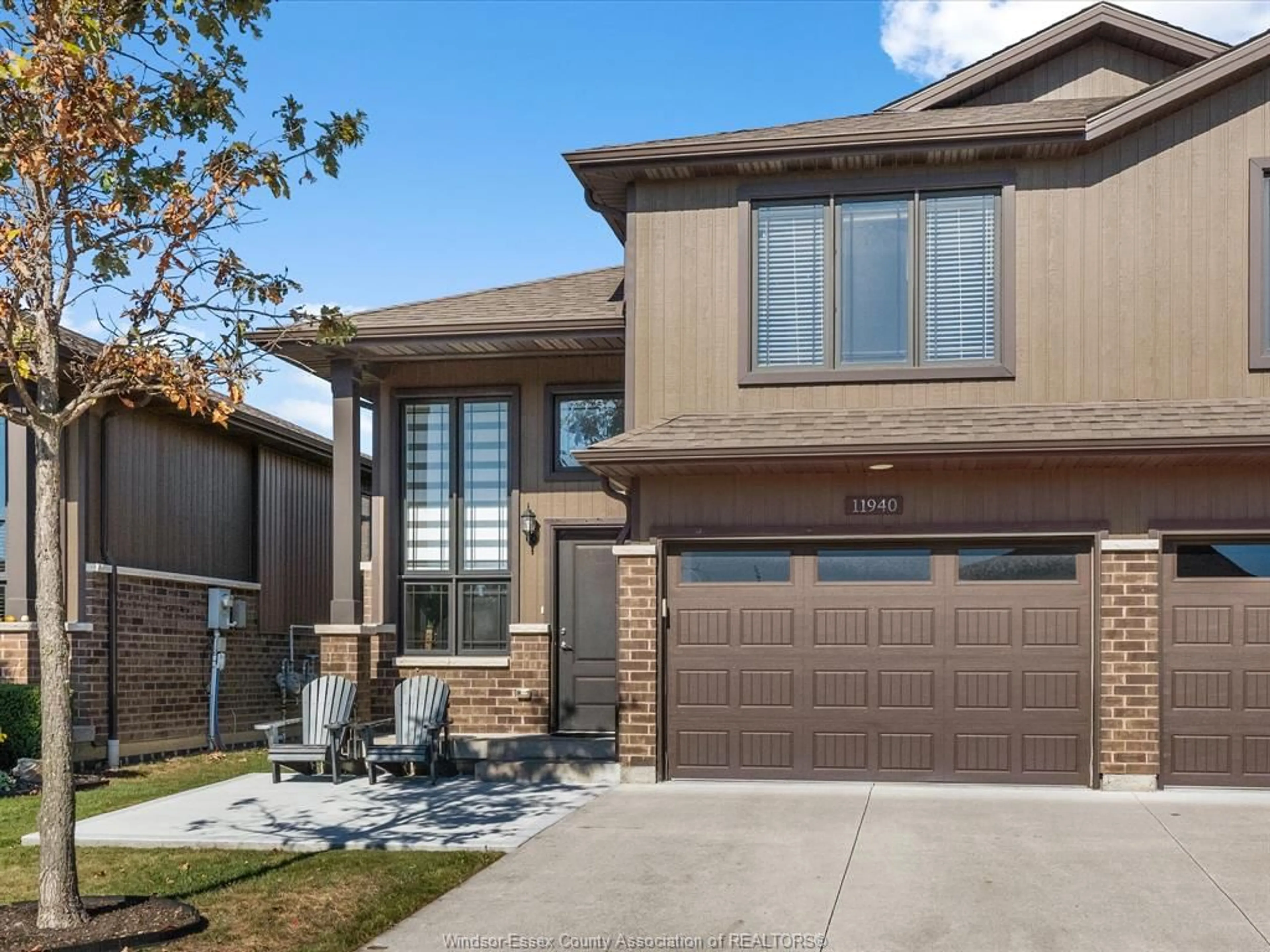 Home with brick exterior material, street for 11940 THISTLEDOWN Ave, Windsor Ontario N8P 0B7