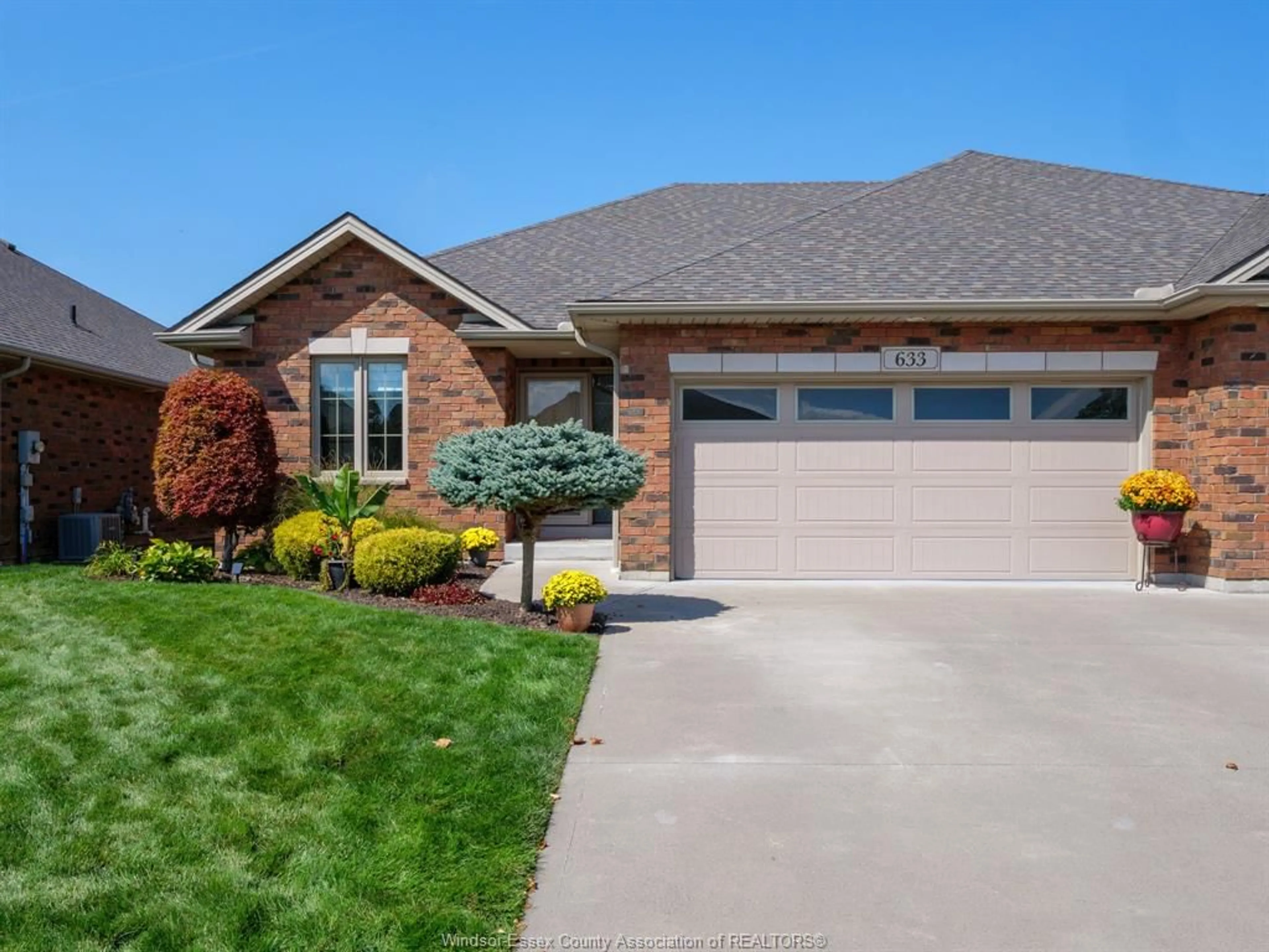 Home with brick exterior material, street for 633 COMMISSO Cres, LaSalle Ontario N9H 0C8