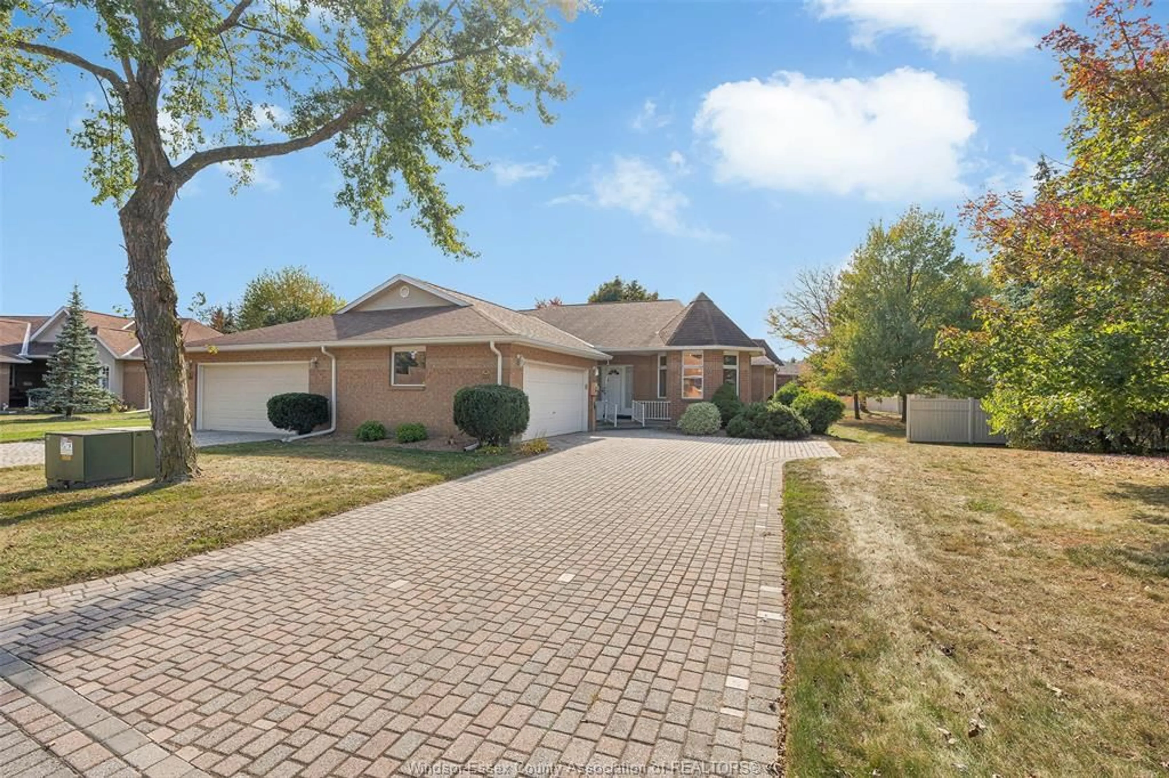 Unknown for 4689 EAGLE Cres, Windsor Ontario N9G 2N6