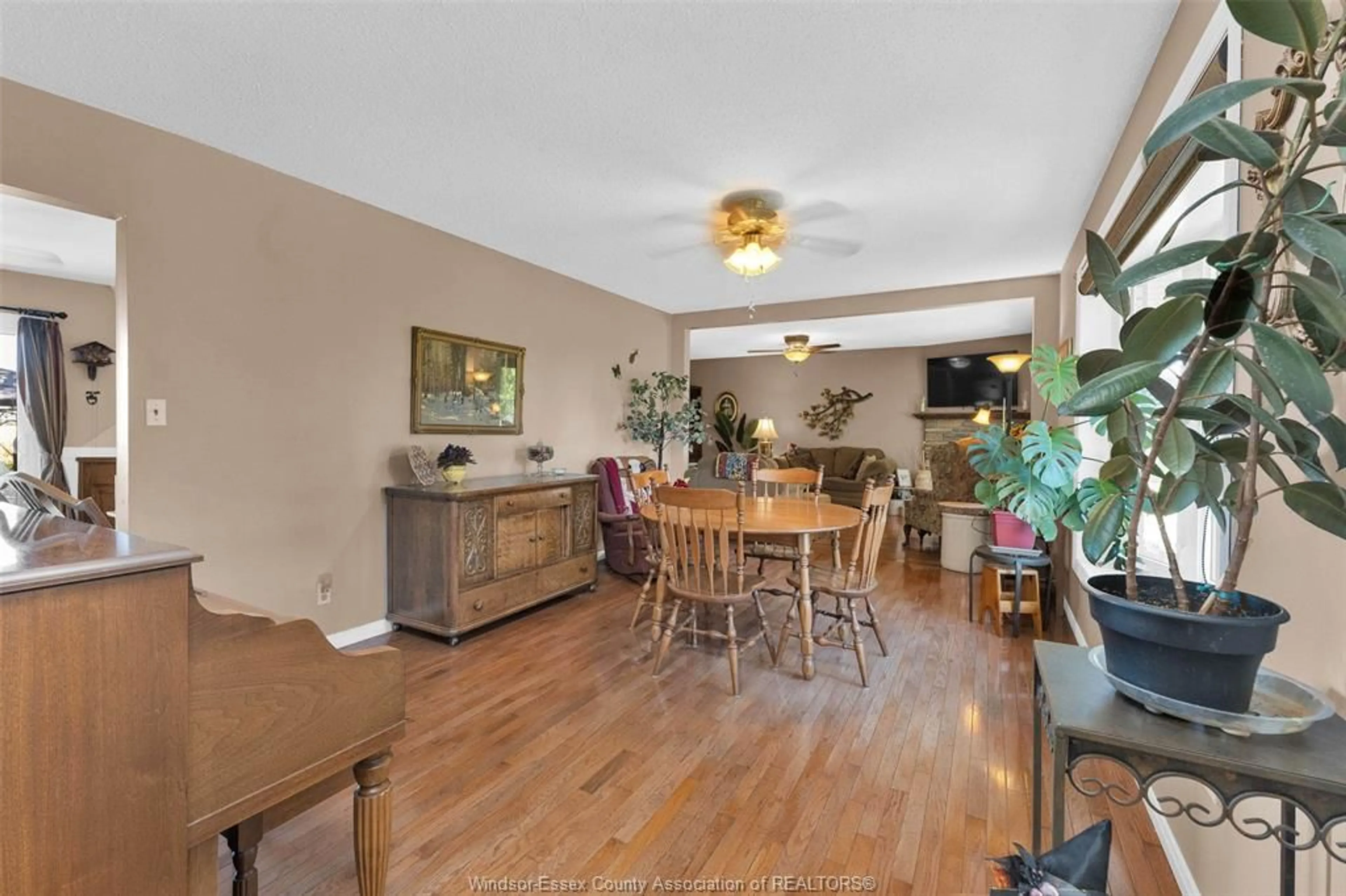 Dining room, unknown for 99 NORTH TALBOT Rd, Kingsville Ontario N0P 2G0