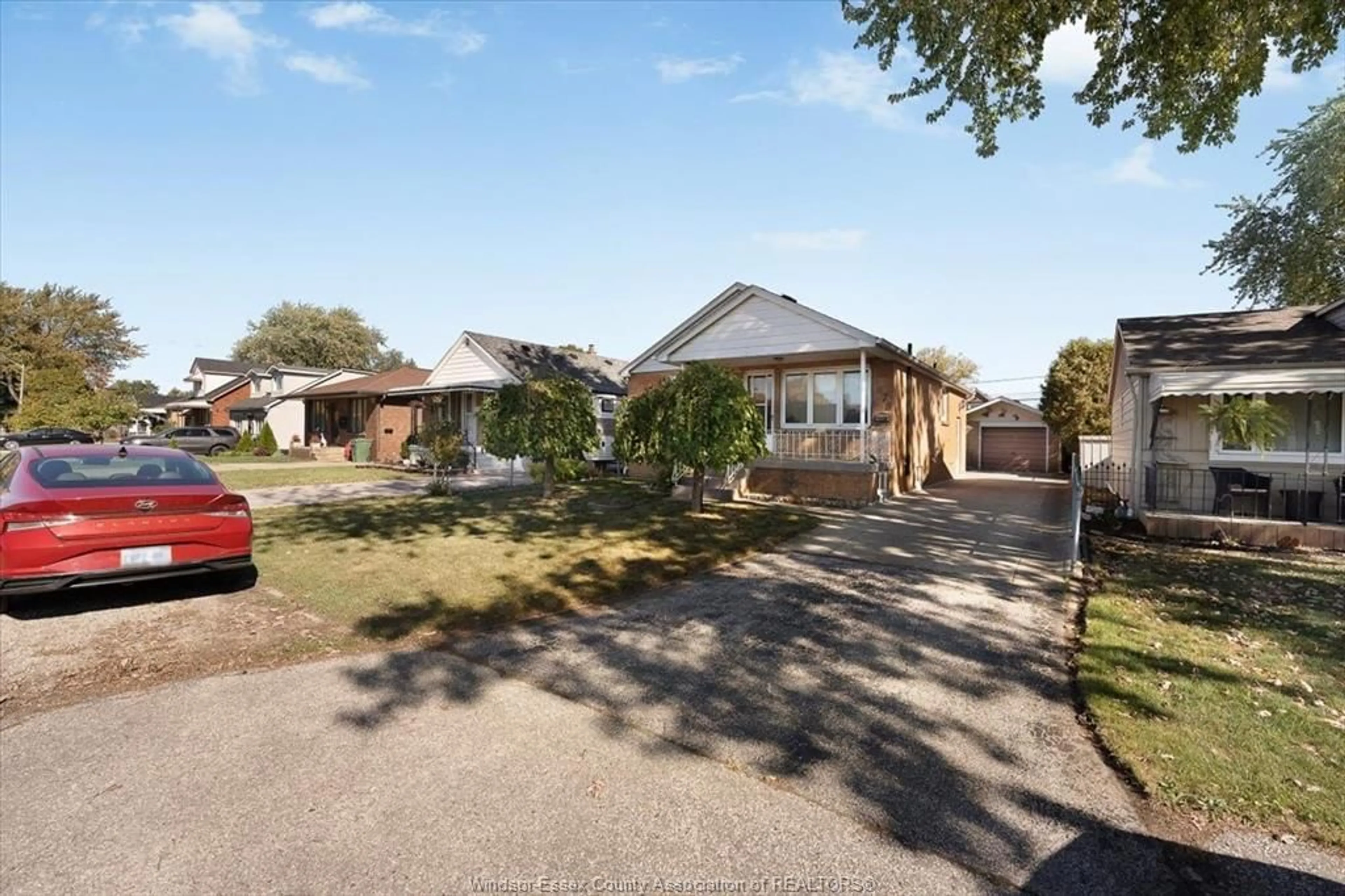 A pic from outside/outdoor area/front of a property/back of a property/a pic from drone, street for 2478 MEIGHEN Rd, Windsor Ontario N8W 4C1