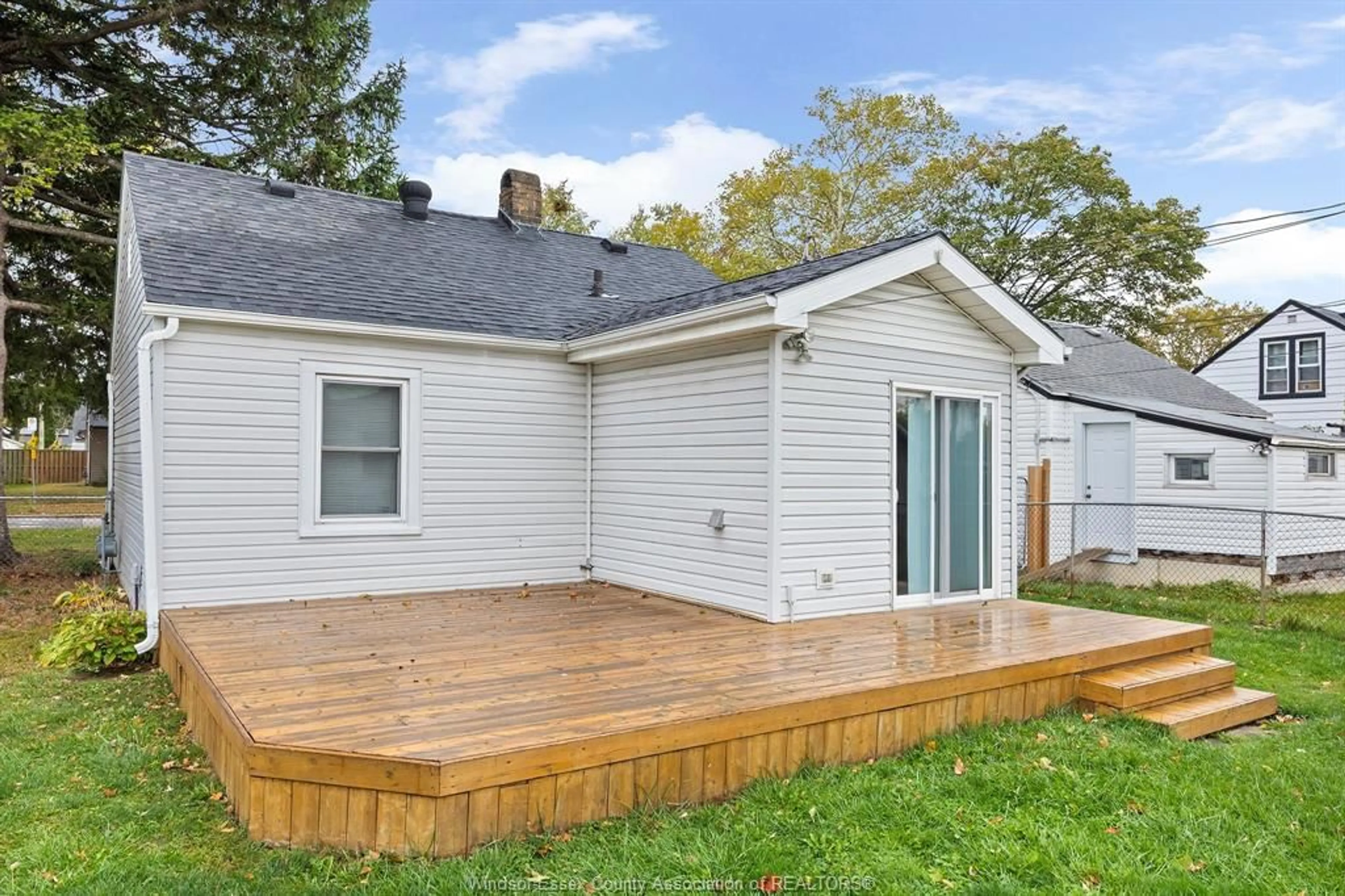 Unknown for 1146 Partington, Windsor Ontario N9B 2P4