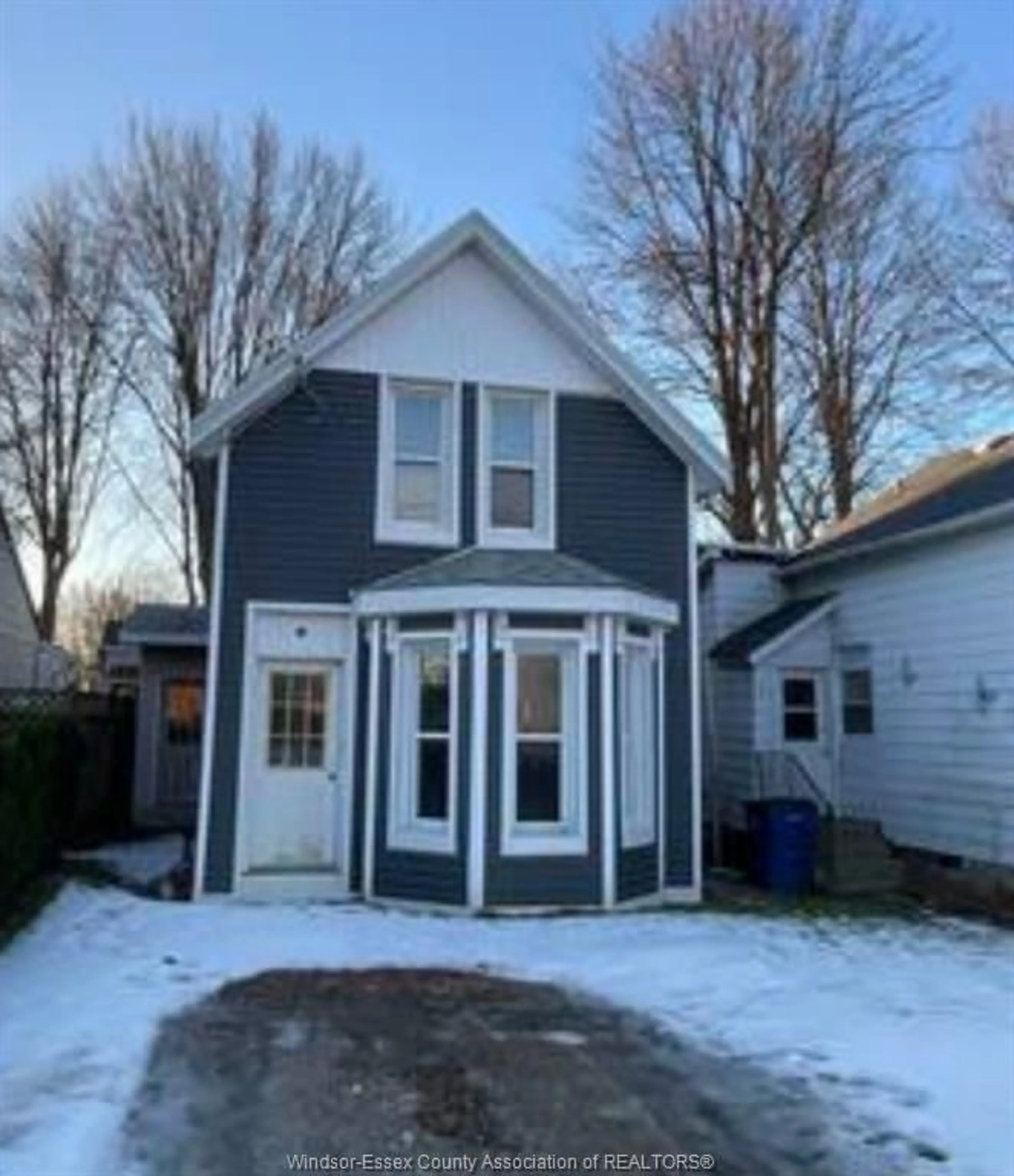 Unknown for 42 KIRK St, Chatham Ontario N7M 3P8
