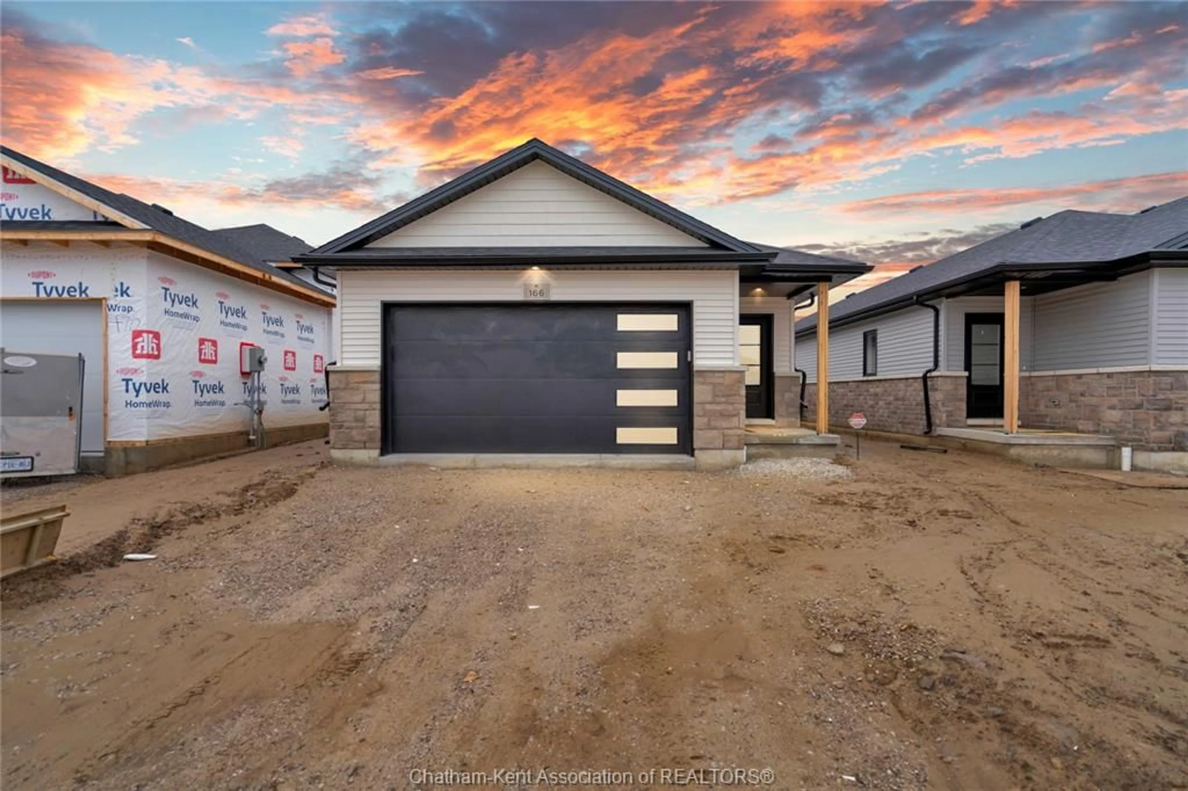 Unknown for 166 IRONWOOD Trail, Chatham Ontario N7M 0T3