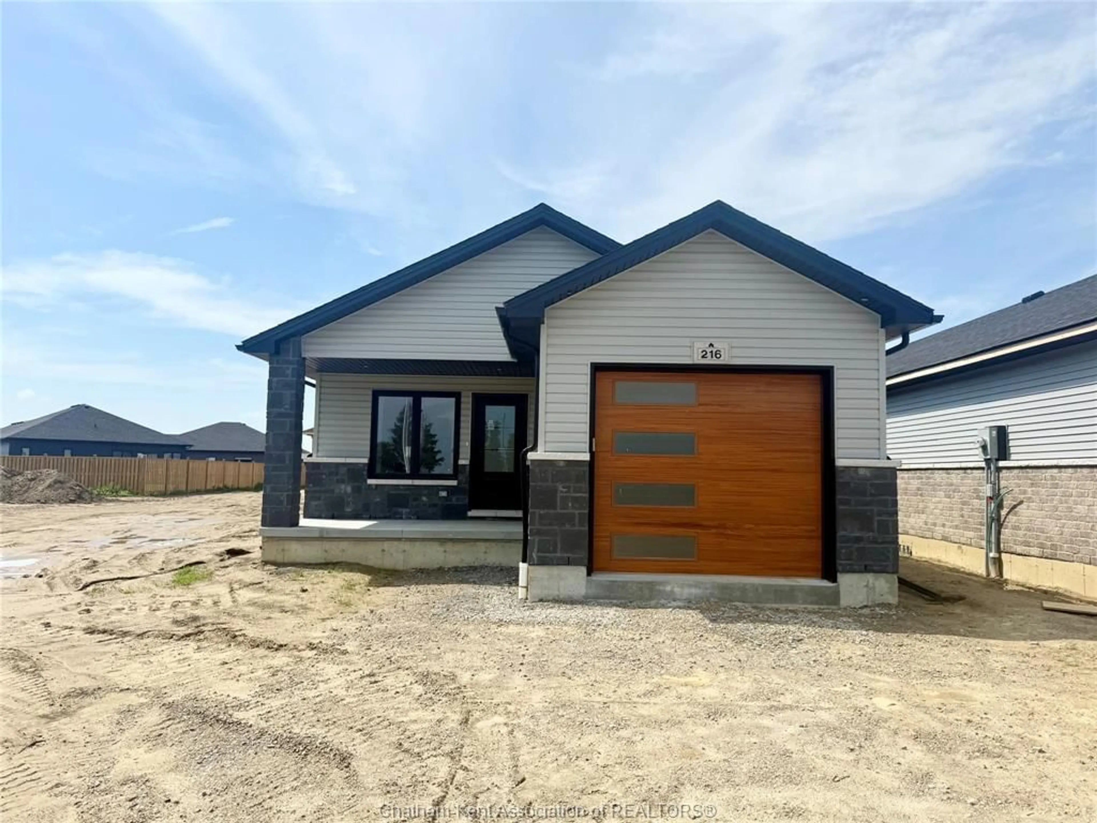 Unknown for 216 IRONWOOD Trail, Chatham Ontario N7M 0T3