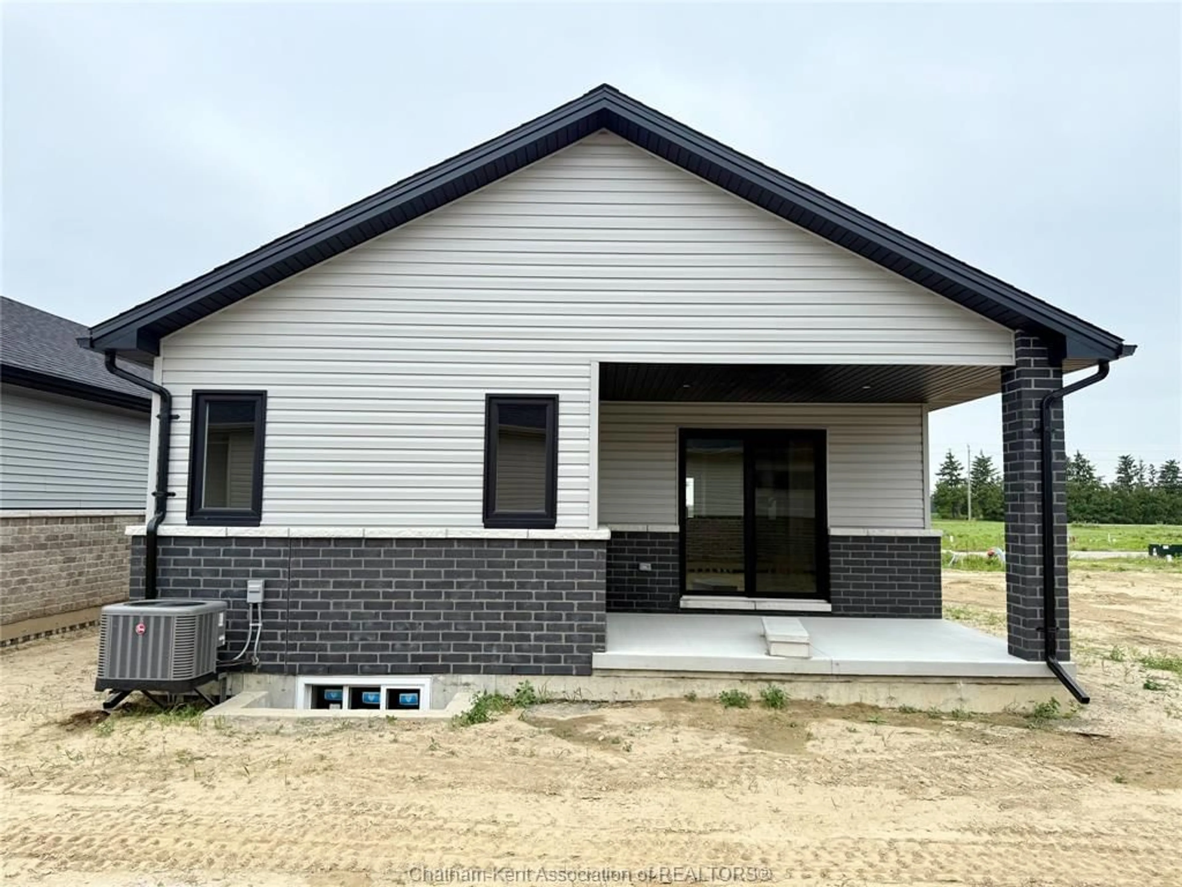 Unknown for 216 IRONWOOD Trail, Chatham Ontario N7M 0T3