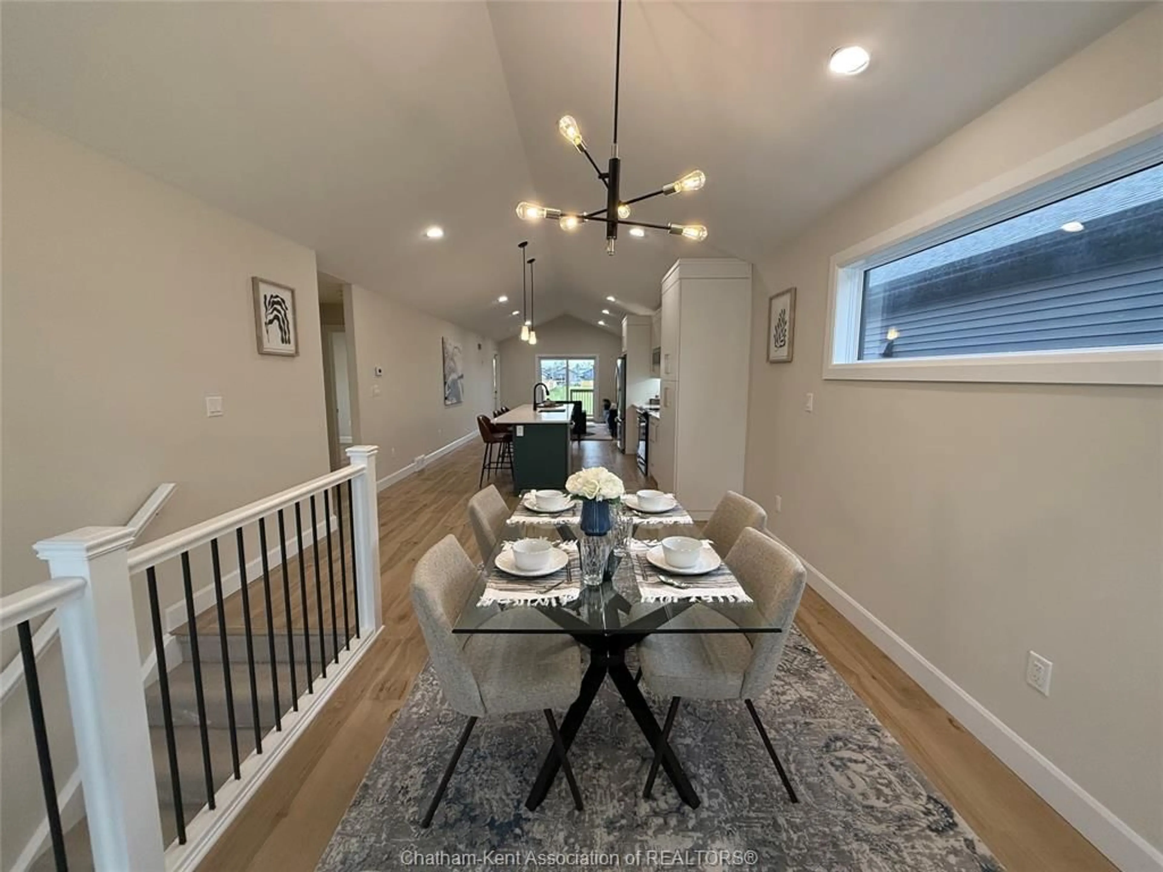 Dining room, unknown for 175 IRONWOOD Trail, Chatham Ontario N7M 0T3