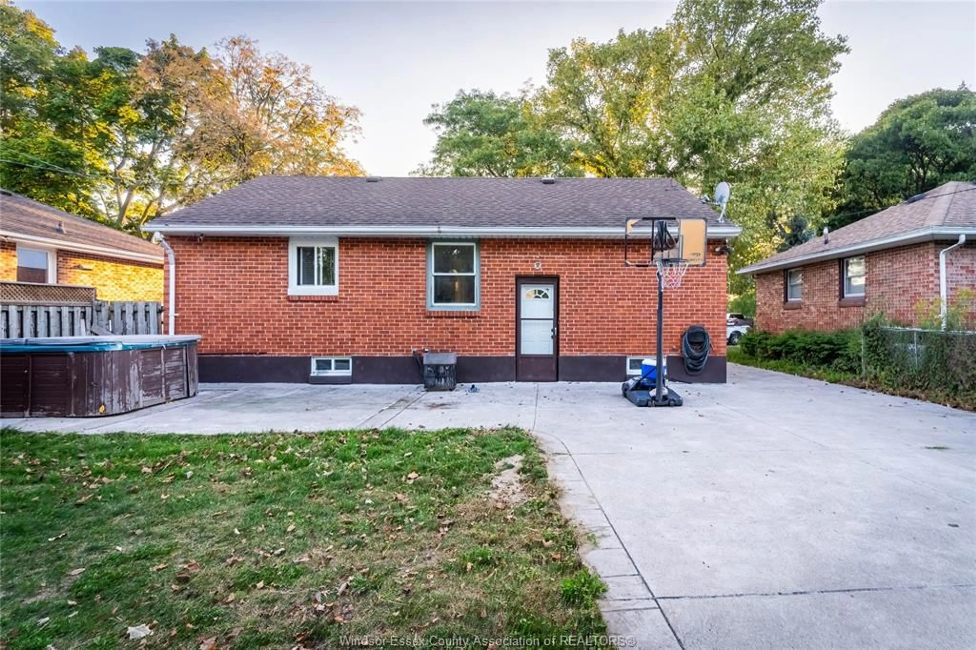 Home with brick exterior material, street for 1568 CHANDLER, Windsor Ontario N8Y 4P7