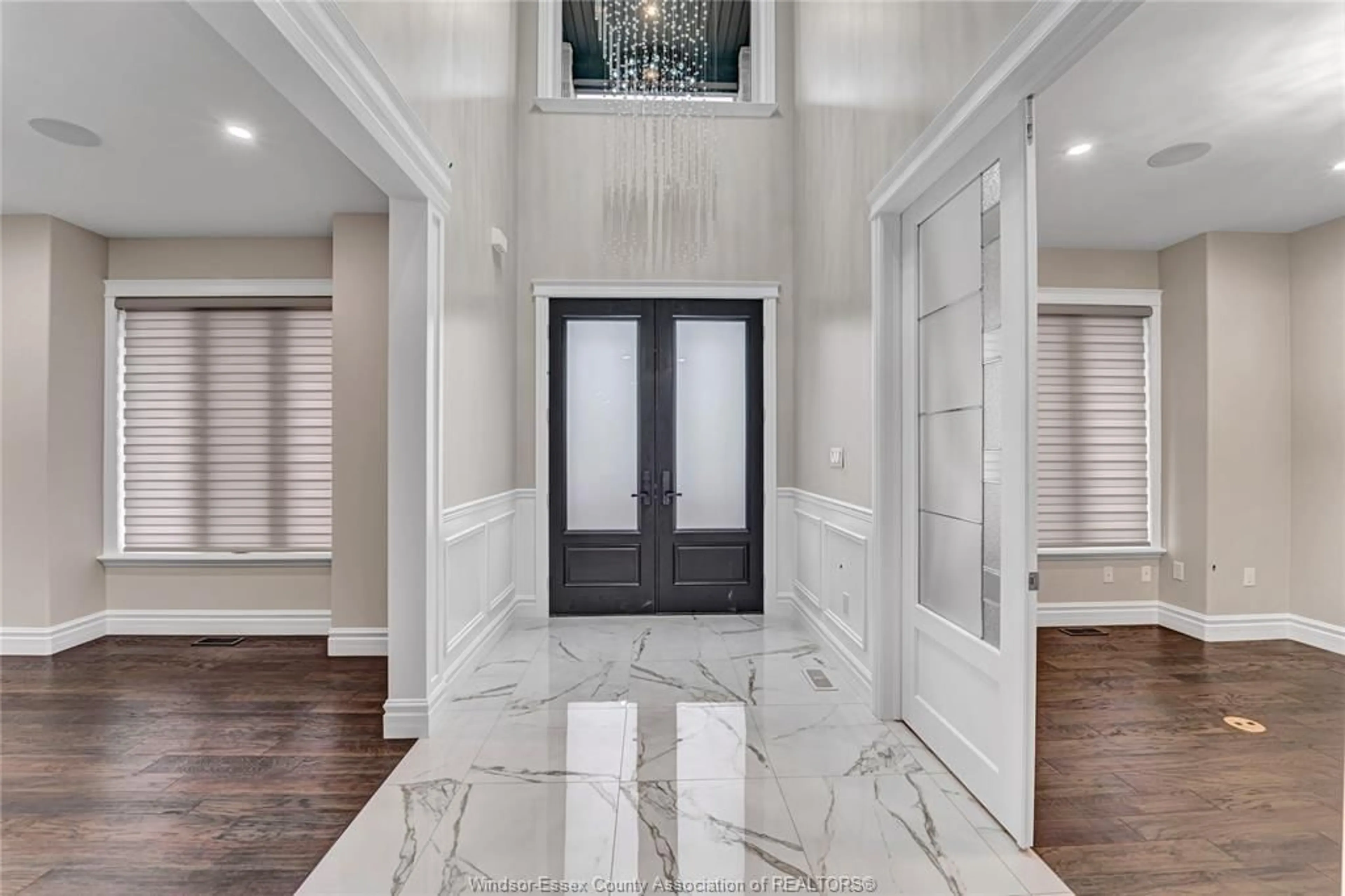 Indoor entryway for 310 BENSON, Amherstburg Ontario N9V 0G7