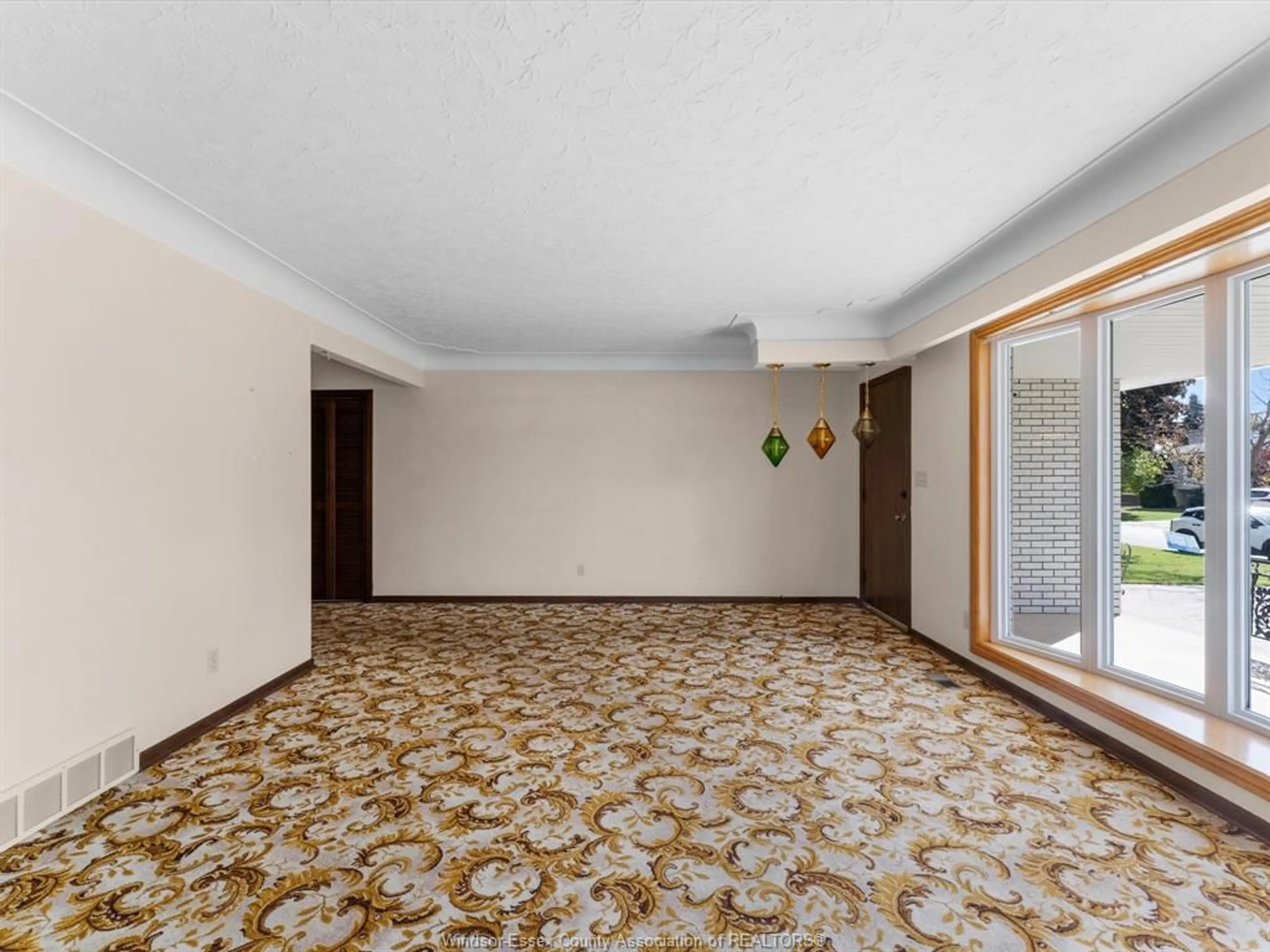 A pic of a room for 20 BENNIE Ave, Leamington Ontario N8H 4L5