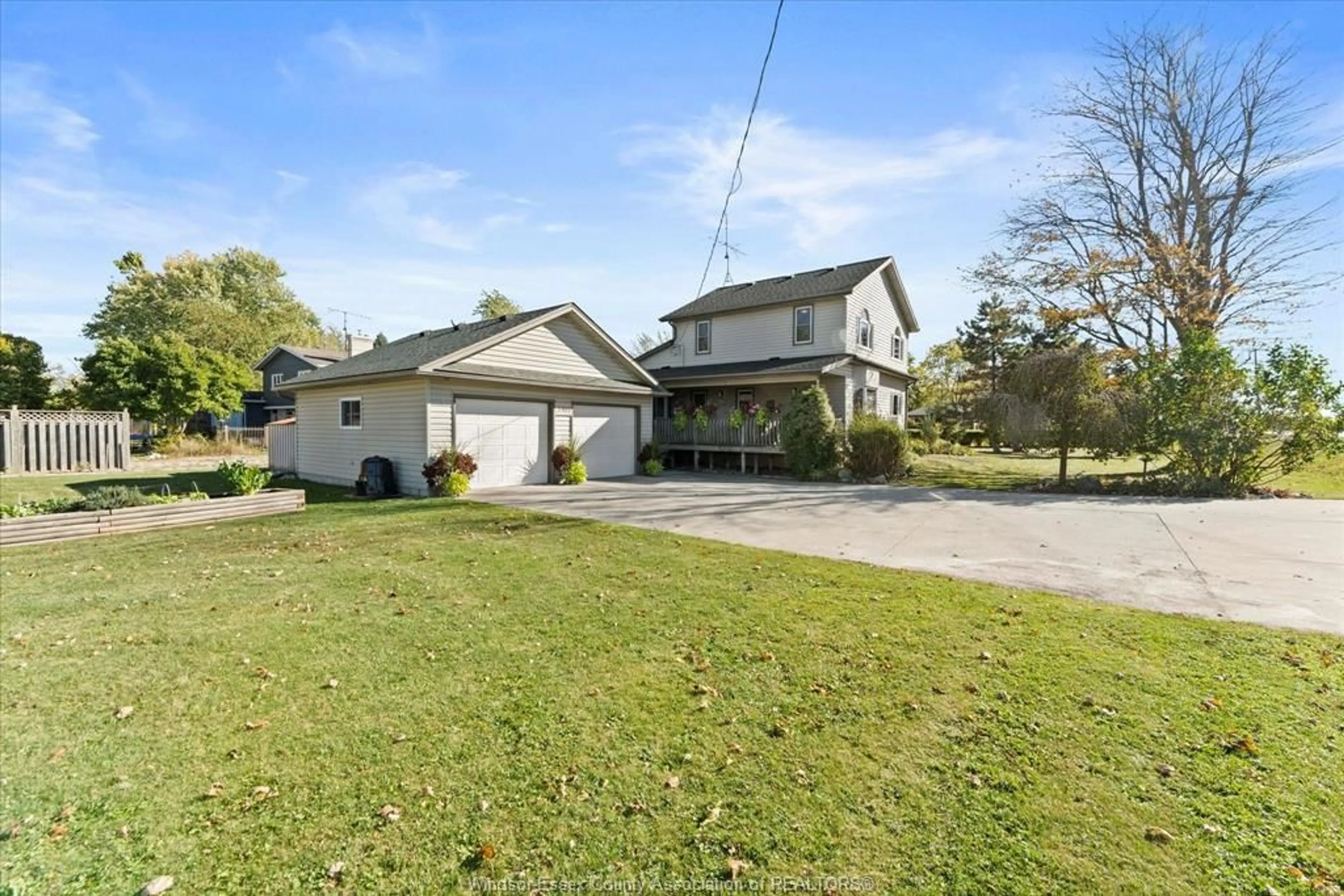 A pic from outside/outdoor area/front of a property/back of a property/a pic from drone, water/lake/river/ocean view for 3503 CONCESSION RD 3, Amherstburg Ontario N9V 2Y9